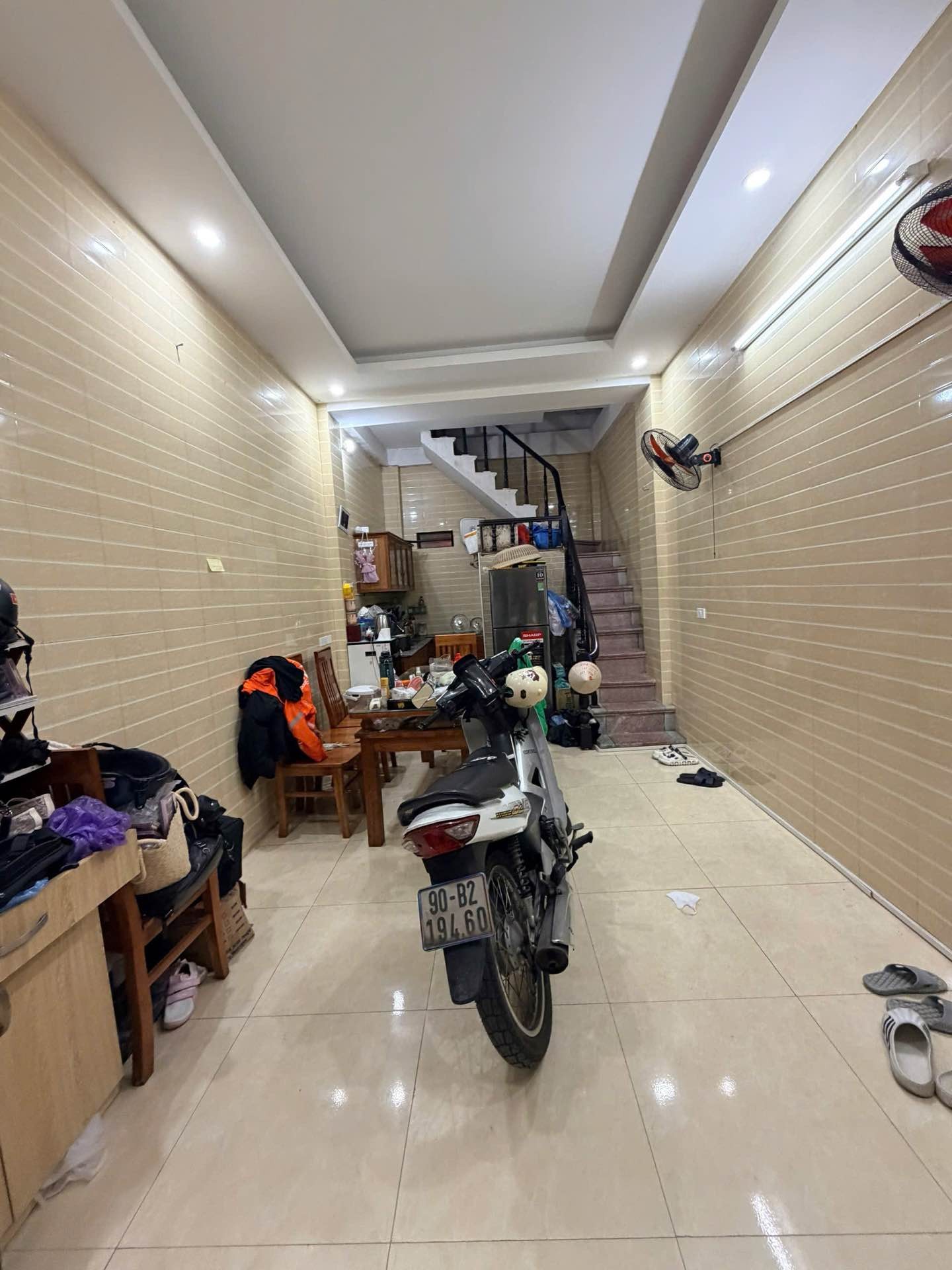 Bán nhà phố BẠCH MAI - Phân khúc 6 tỷ - Nhà DÂN XÂY KIÊN CỐ - NGÕ THOÁNG - GẦN PHỐ