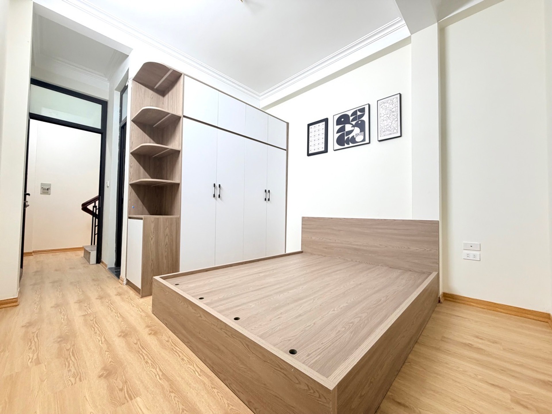 Bán nhà 6 tầng 19m2 khu Thanh Xuân, giá 7.35 tỷ