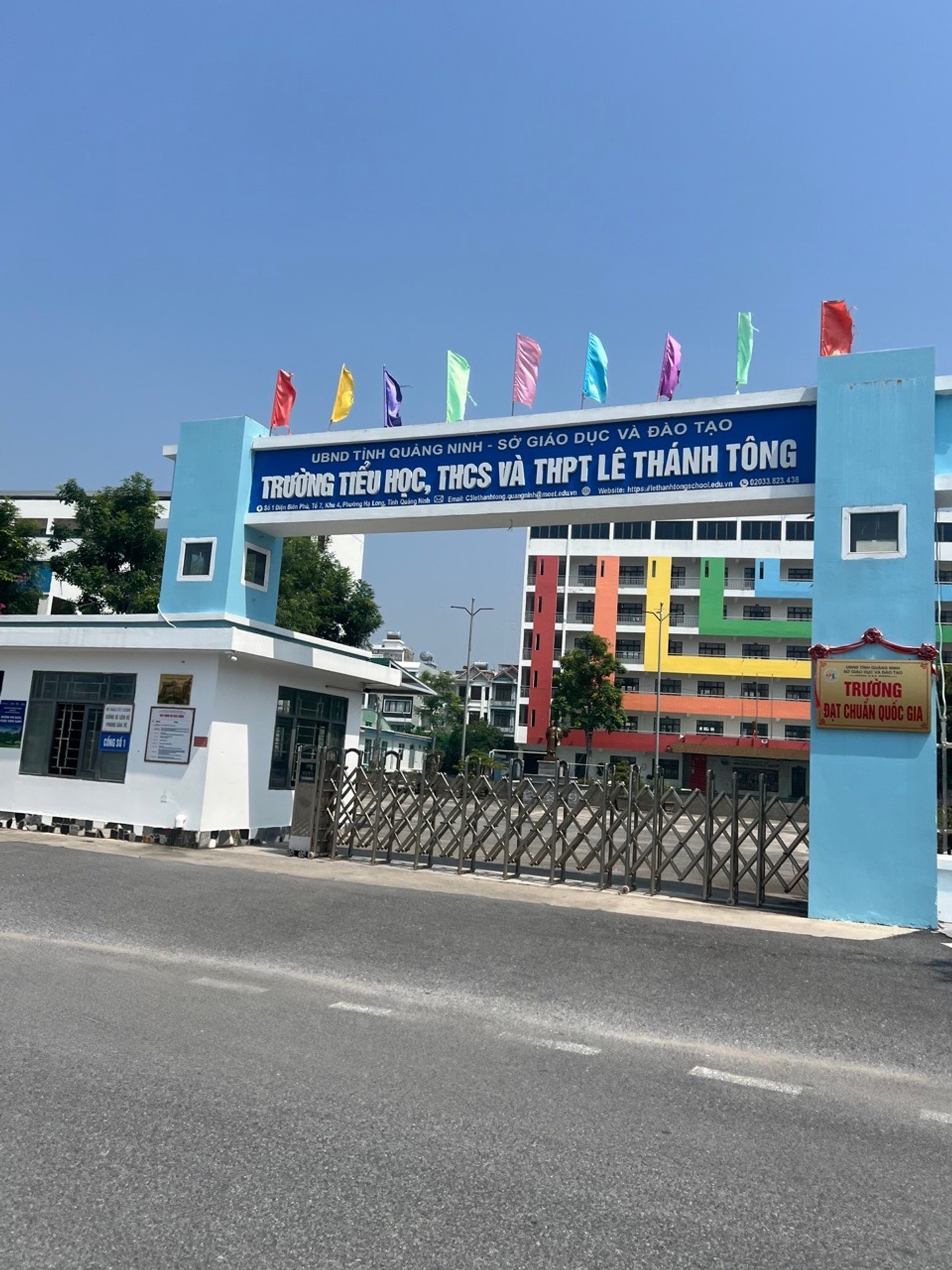 Nhà 5 tầng mặt phố, full nội thất gỗ Lim, giá 16 tỷ