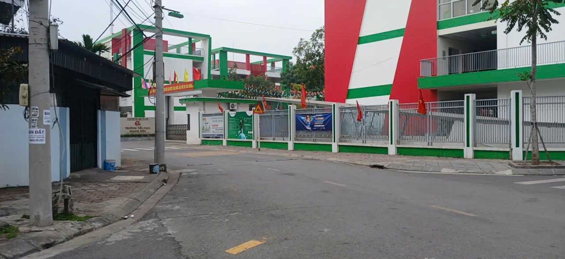 BÁN ĐẤT GIANG BIÊN, VIỆT HƯNG 80m² – MT 4.5m- MẶT PHỐ SIÊU ĐẸP, KINH DOANH ĐỈNH – 16.2 Tỷ