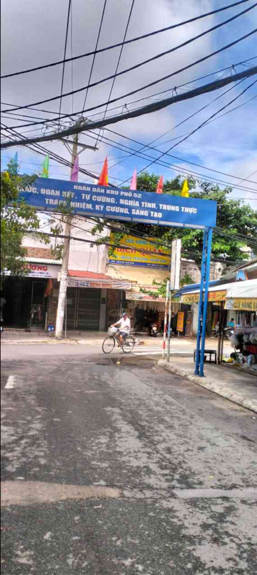 Cơ Hội Vàng Tại Phú Thọ Hòa - Nhà 2 Phòng Ngủ Chỉ 4.1 Tỷ!