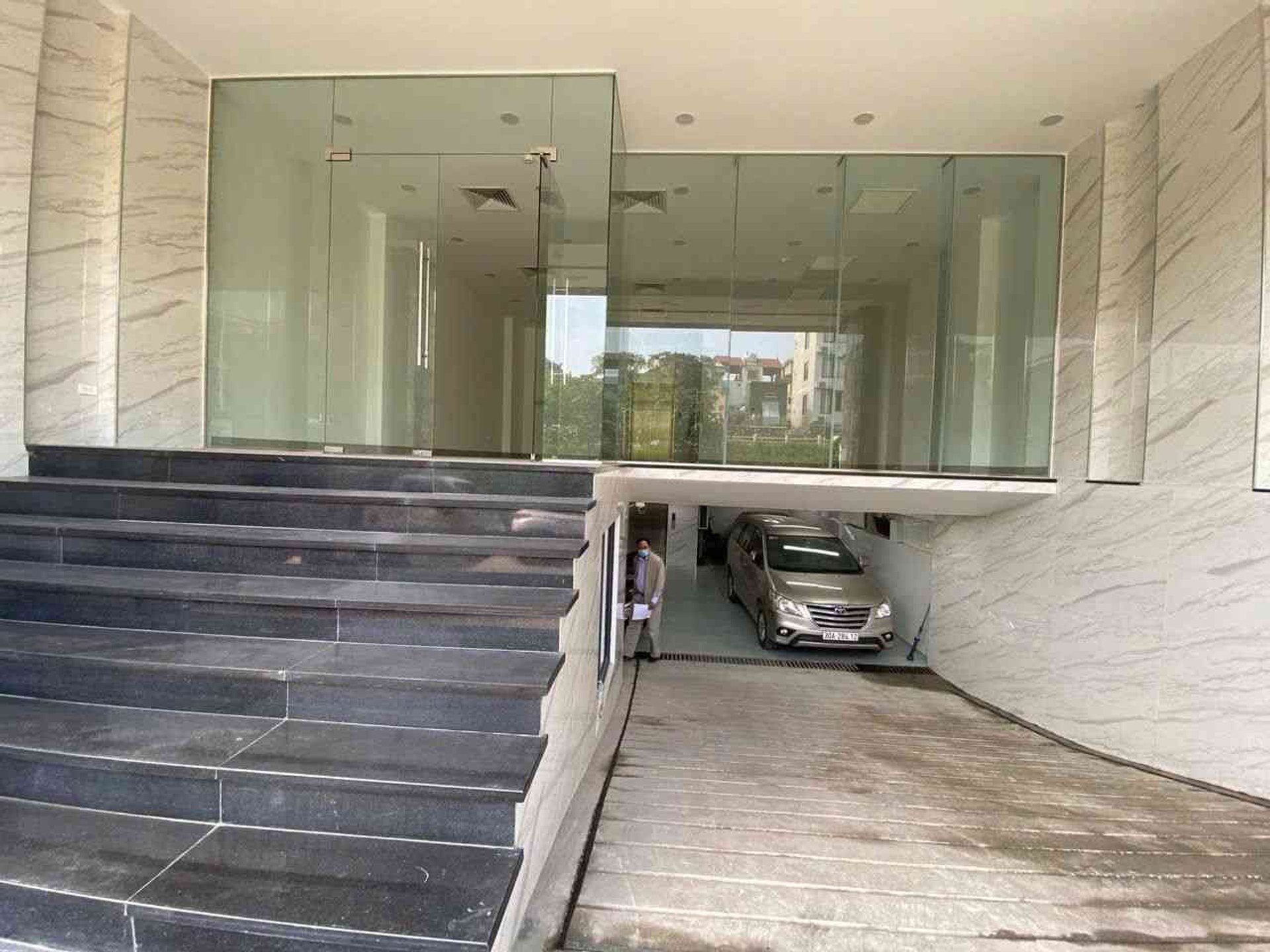 Nhà mặt phố - 123.3m² - Tây Hồ, Hà Nội - 89 tỷ