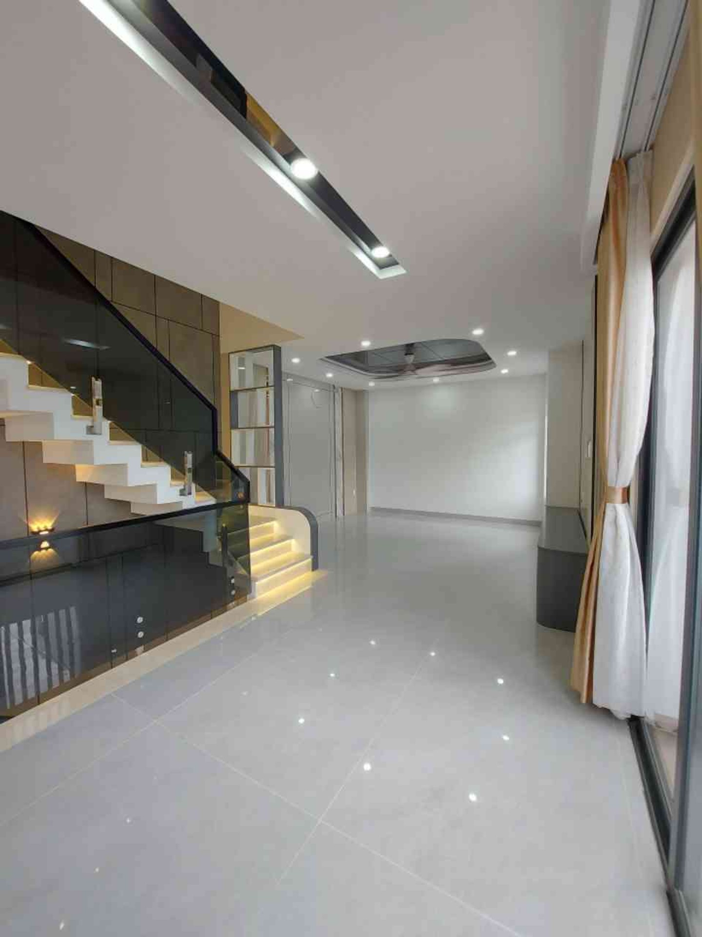 Bán Nhà Riêng 5 Tầng, 52m², Bình Trị Đông, Bình Tân - 7,75 Tỷ VNĐ, Gần Bệnh Viện
