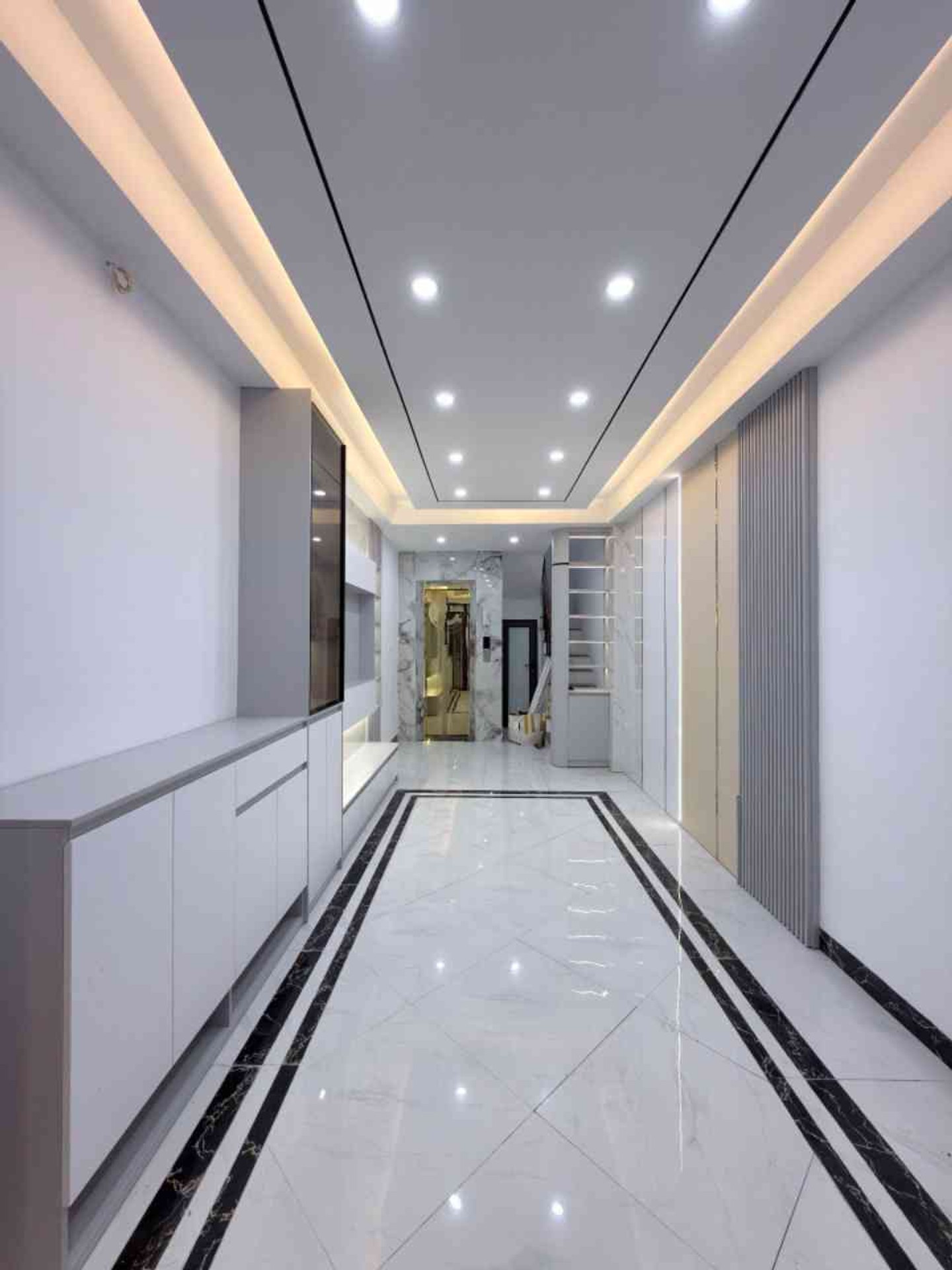 Nhà Xây Mới 6 Tầng Tại Tương Mai, Hai Bà Trưng - Đầu Tư Thông Minh