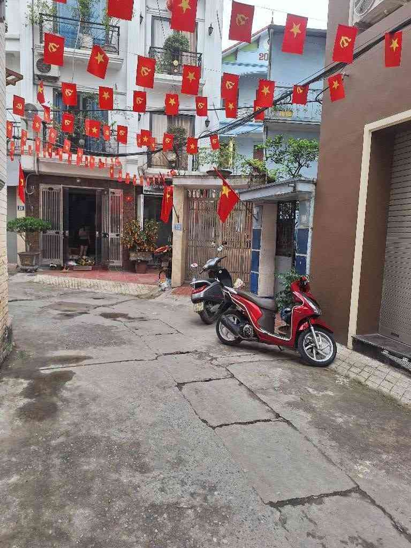 Giá tốt nhất nhì - tại hoàng mai - 84m² - Đường ô tô đỗ cửa - Giá 125 triệu - 0866863387