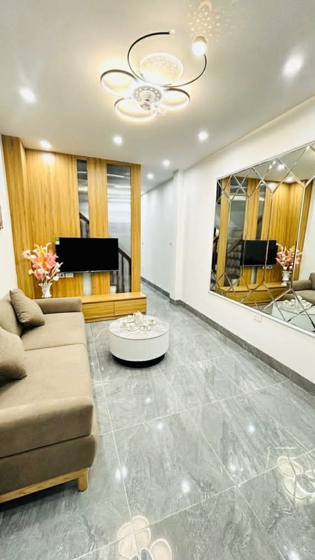 🌟 Nhà Đẹp Khu Khương Trung - 30m², Ngôi Nhà Mơ Ước Với Giá Chỉ 7.9 Tỷ! 🏡