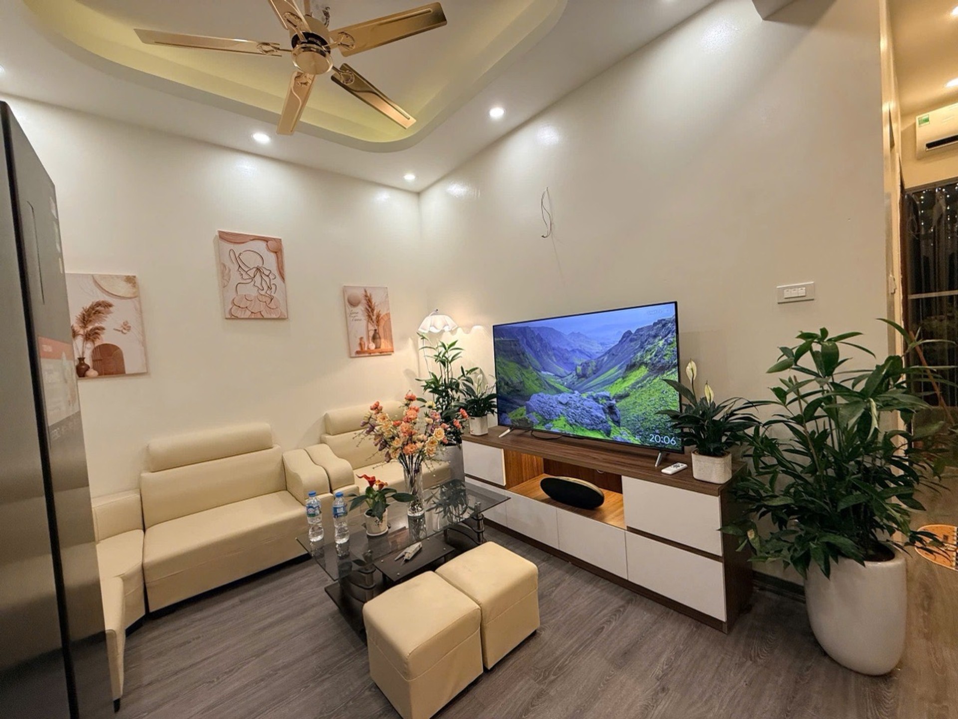 🌟 Căn Hộ 2PN Hồng Hà - Giảm Ngay 300TR, Sổ Đỏ Vĩnh Viễn!