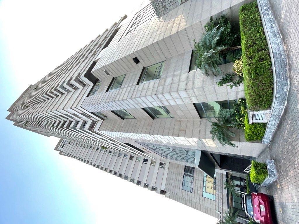 Căn Hộ Tầng Cao, View Công Viên - Chỉ 10,4 Tỷ!