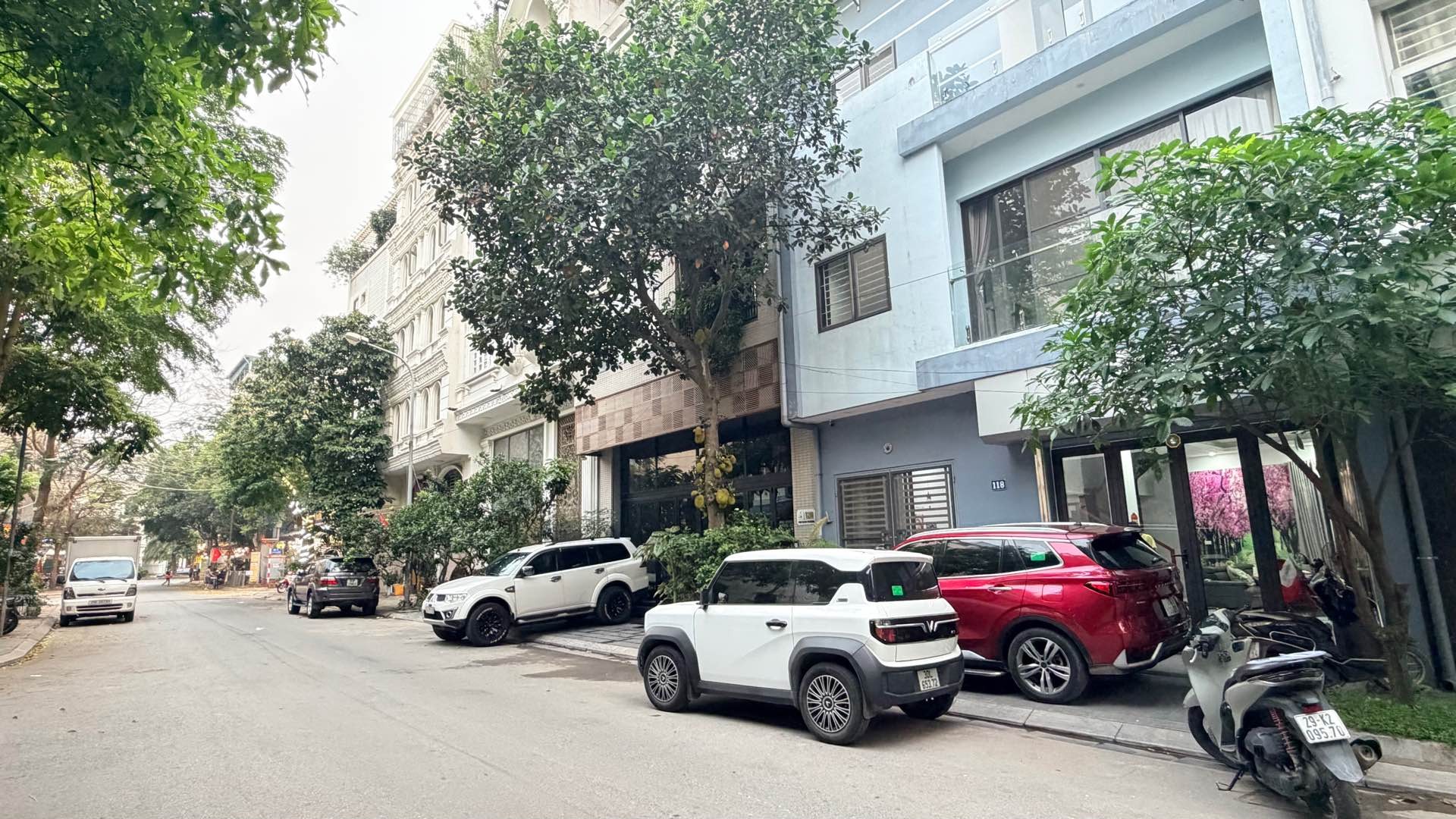 BÁN NHÀ VIỆT HƯNG 78.6m² – MT 7.5m– MẶT PHỐ SIÊU ĐẸP - KINH DOANH - 33 Tỷ