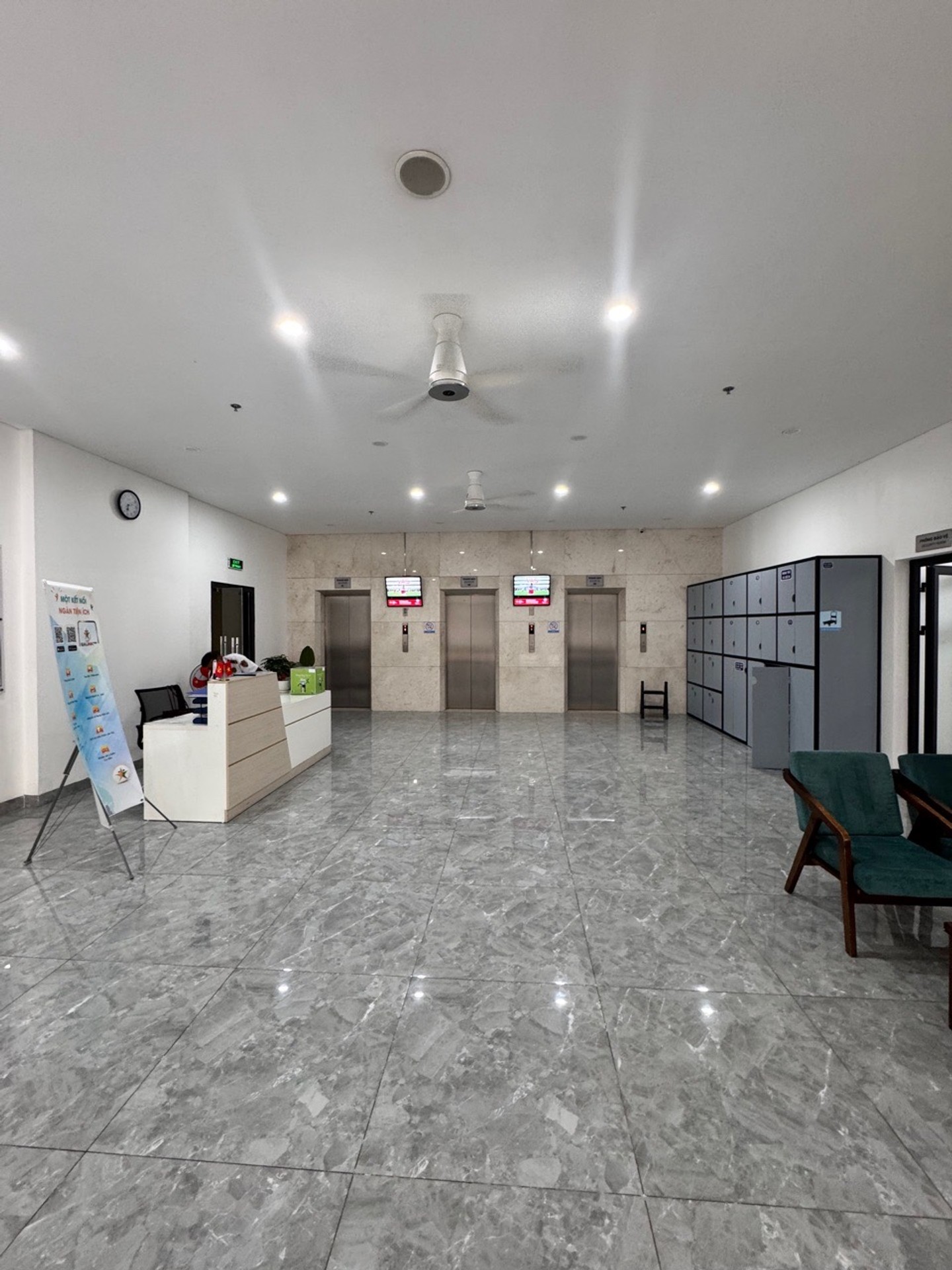 Căn Hộ Chung Cư FPT Plaza 1 - Tầng trung, Đầy Đủ Nội Thất, Giá 3.1 Tỷ VNĐ