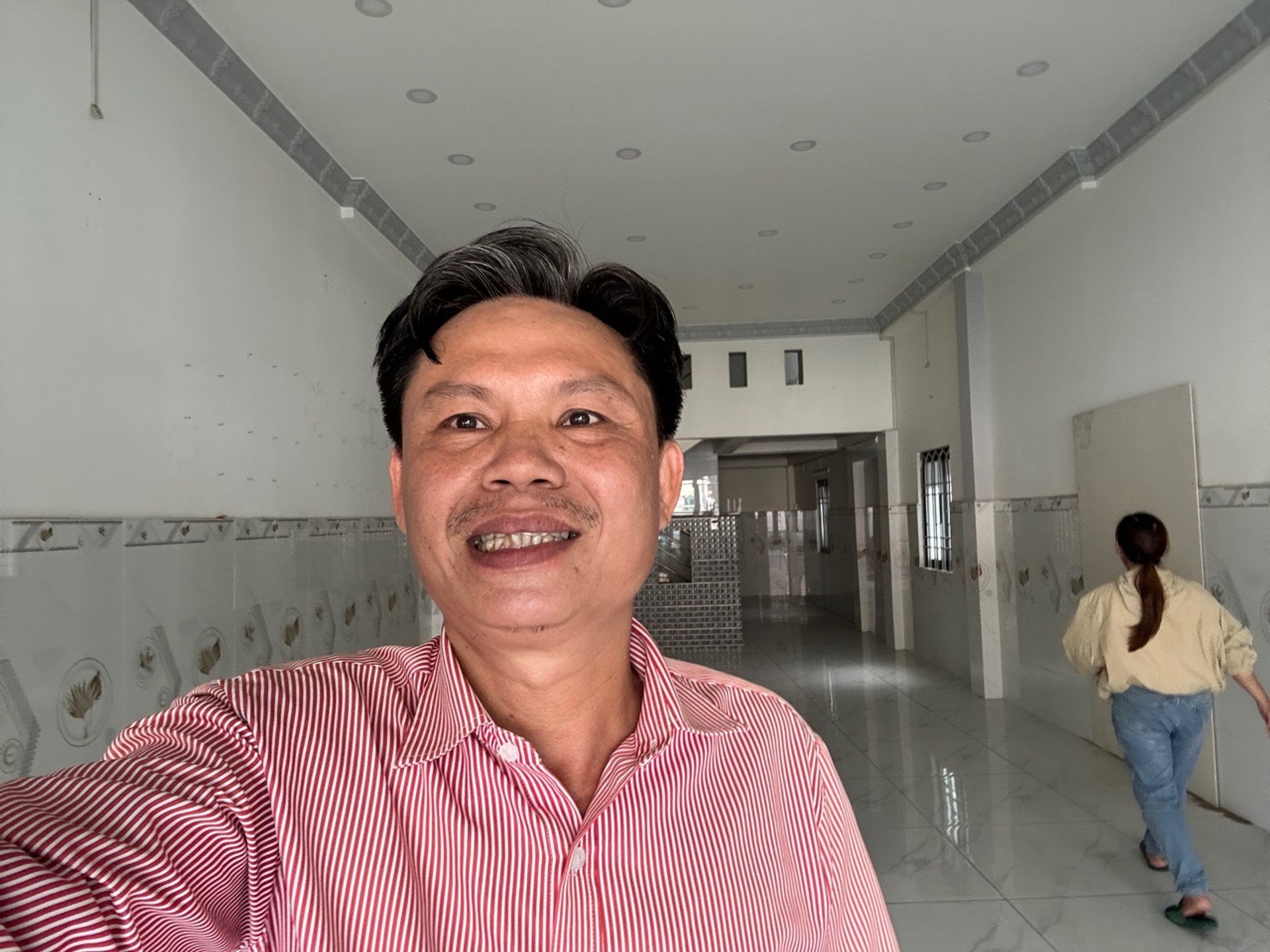 🌟 Nhà Mặt Phố Kinh Doanh Sầm Uất Tại Bình Trị Đông!