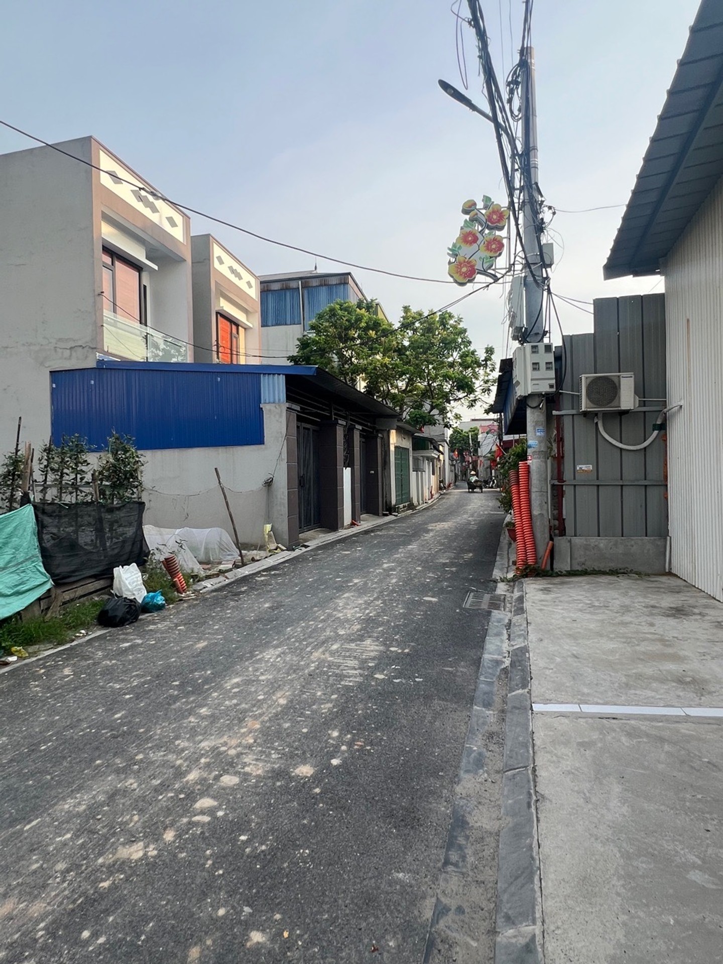 Bán đất 84m² tại Thư Lâm - Đông Anh, kinh doanh văn phòng, giá nhỉnh 9 tỷ.