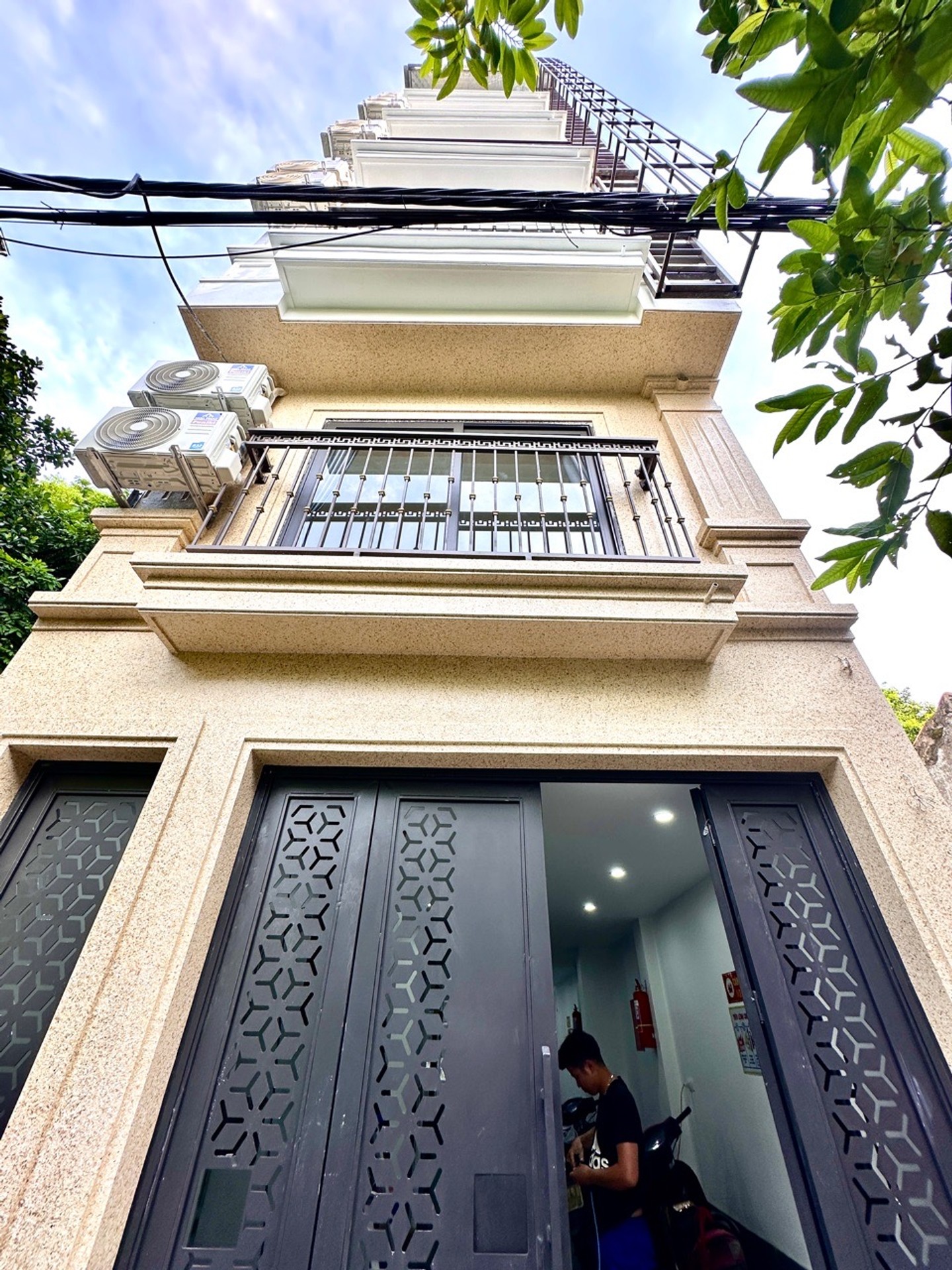 Chung Cư Mini Siêu Phẩm Cầu Cốc - Dòng Tiền Đột Phá! 💰✨