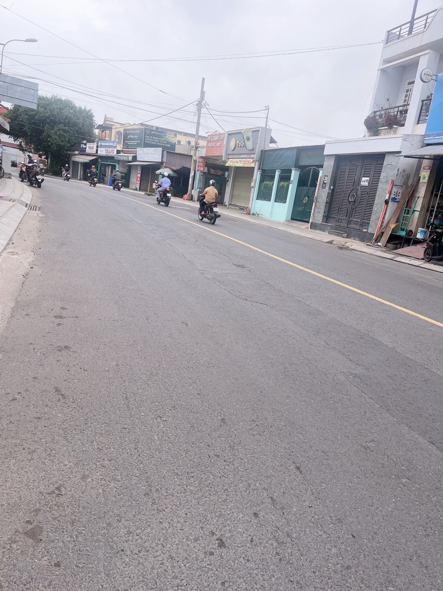 Nhà trong ngõ, ngách, hẻm - 218.4m² - Hóc Môn, TP Hồ Chí Minh - 9.5 tỷ