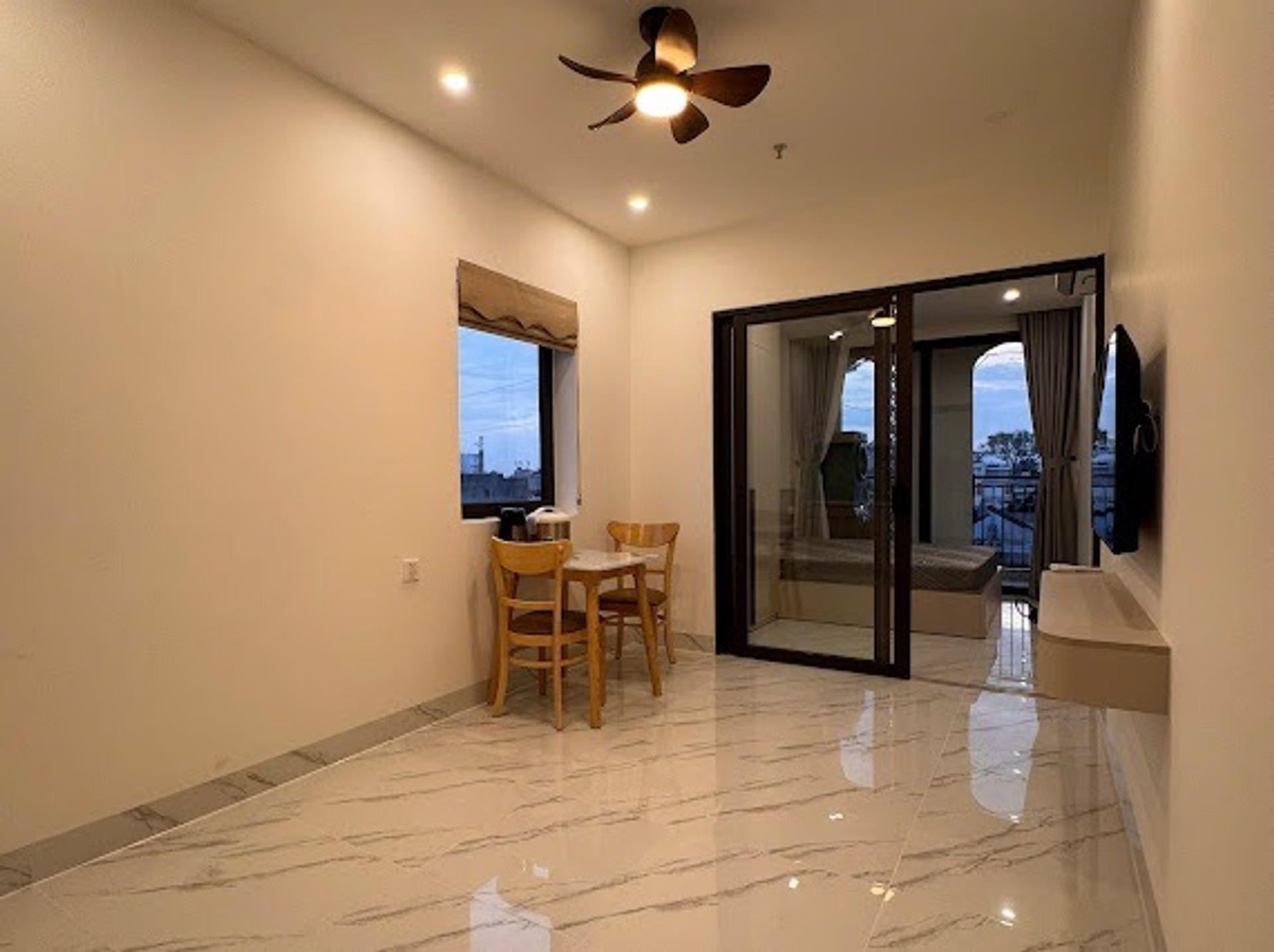 Cơ Hội Vàng Đầu Tư Chung Cư Mini Gần Biển Mỹ Khê - Doanh Thu Mỗi Tháng 180 Triệu!