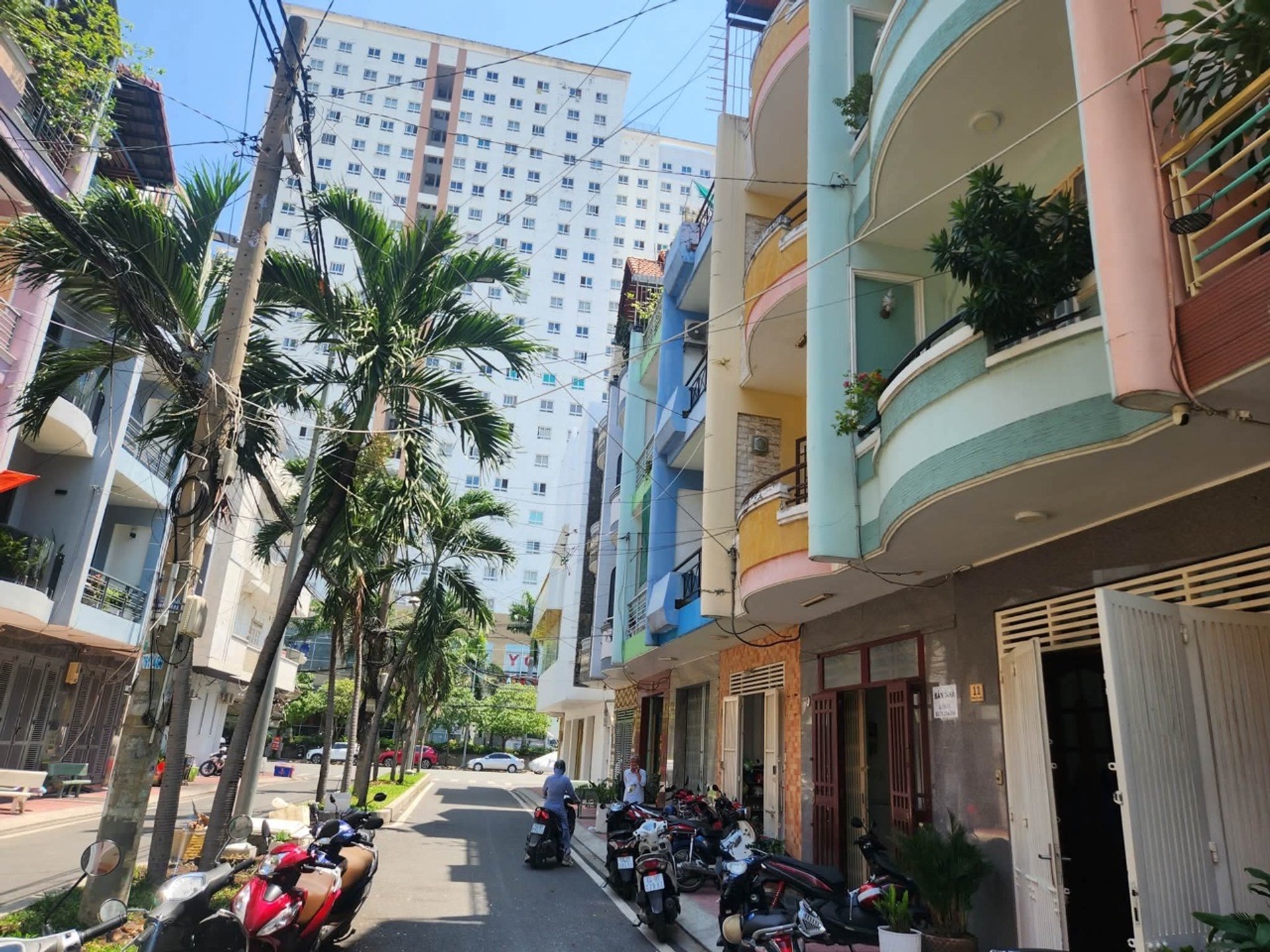 Nhà mặt tiền nb Cao Lỗ, 4 tầng khu đồng bộ cao cấp, đối diện ParcMall, đường Cao Lỗ, Quận 8