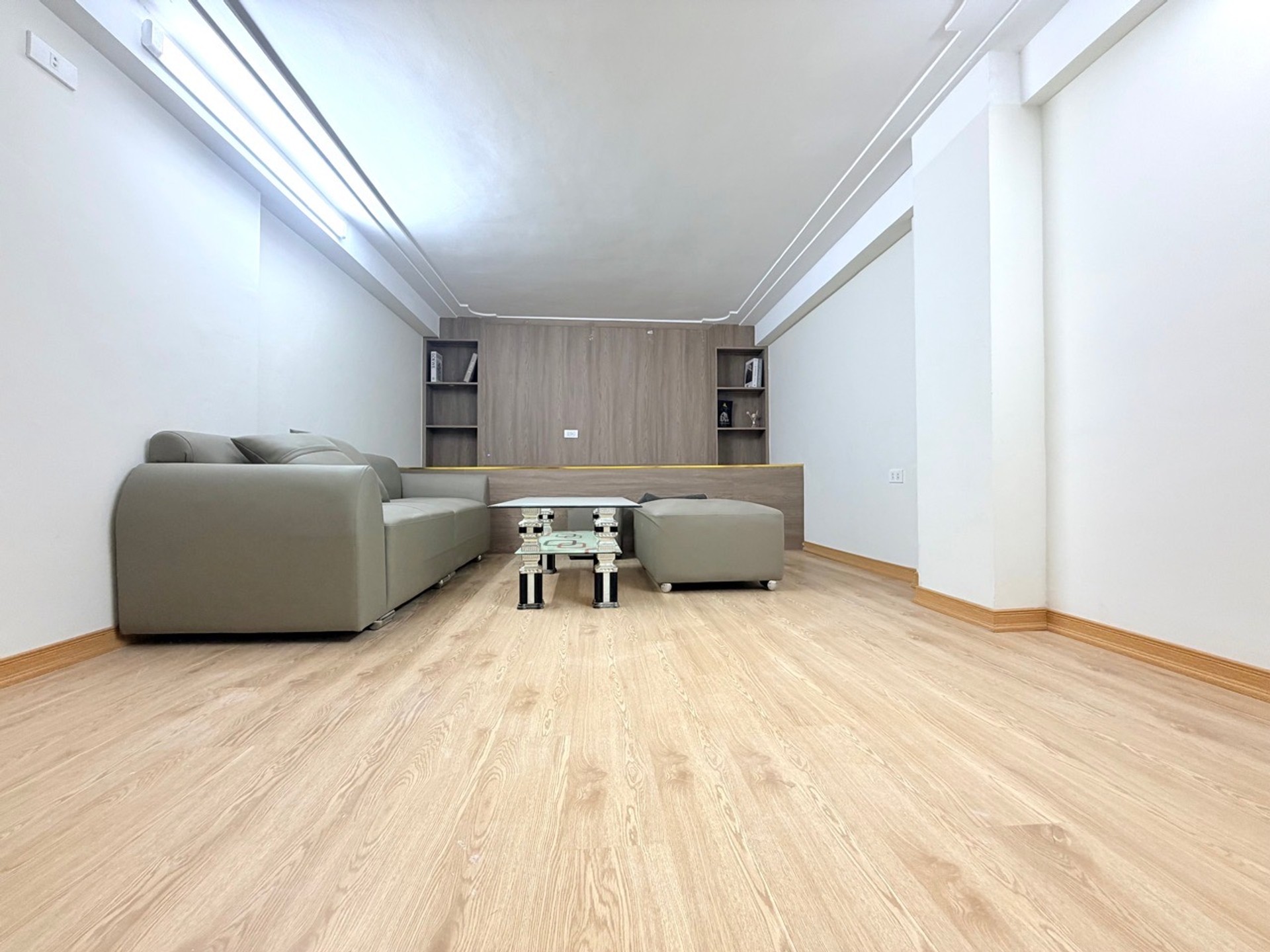 Bán nhà 6 tầng 19m2 gần Khuất Duy Tiến, Thanh Xuân, giá 7.35 tỷ