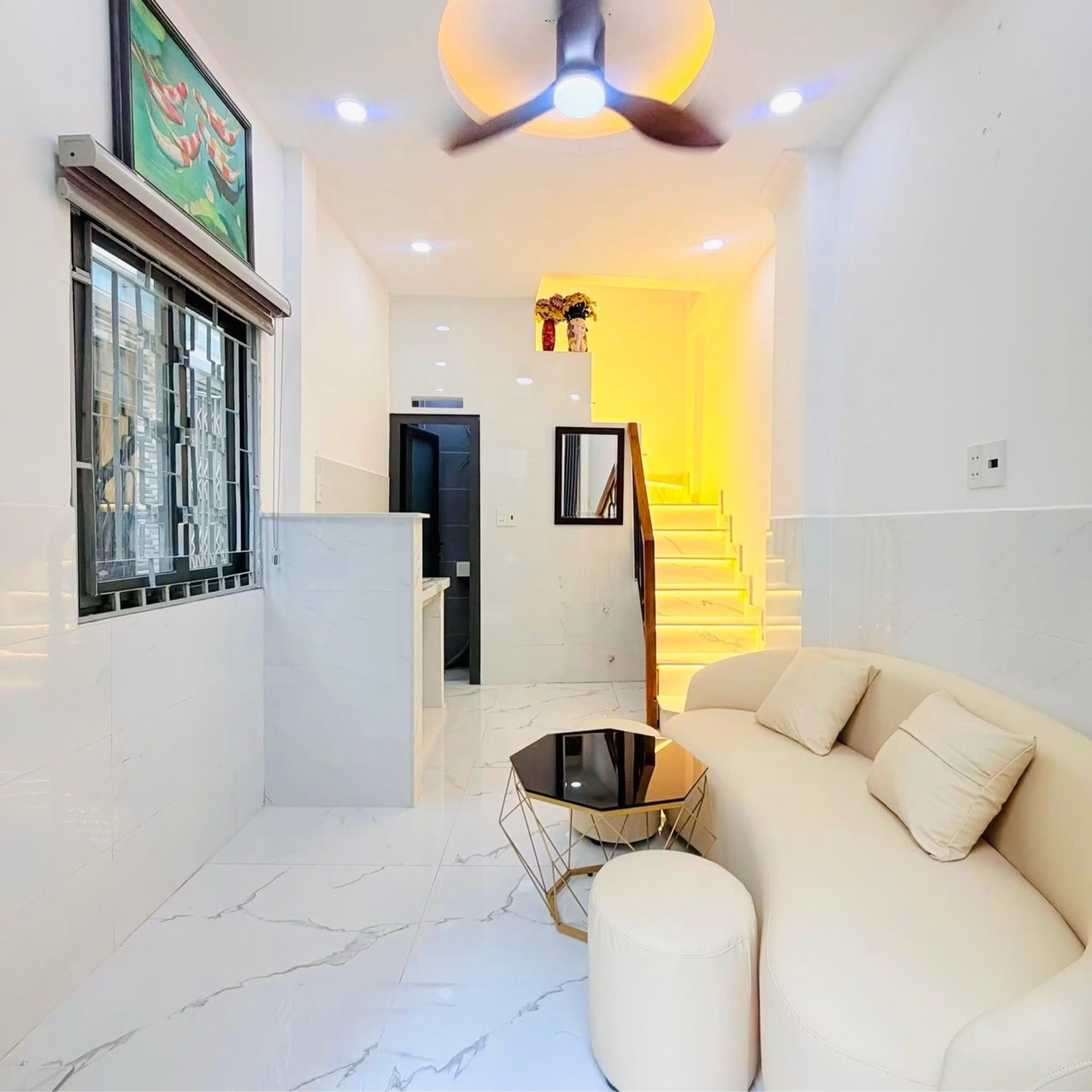 Bán nhà full nội thất Nguyễn Du, P7, Gò Vấp, chỉ nhỉnh 2ty. Alo Vinh 0902694205 xem nhà ngay.