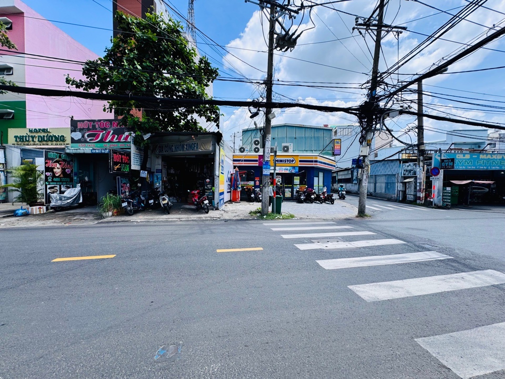 Nhà mặt phố Tân Kỳ Tân Quý 2860m², giá 265 tỷ