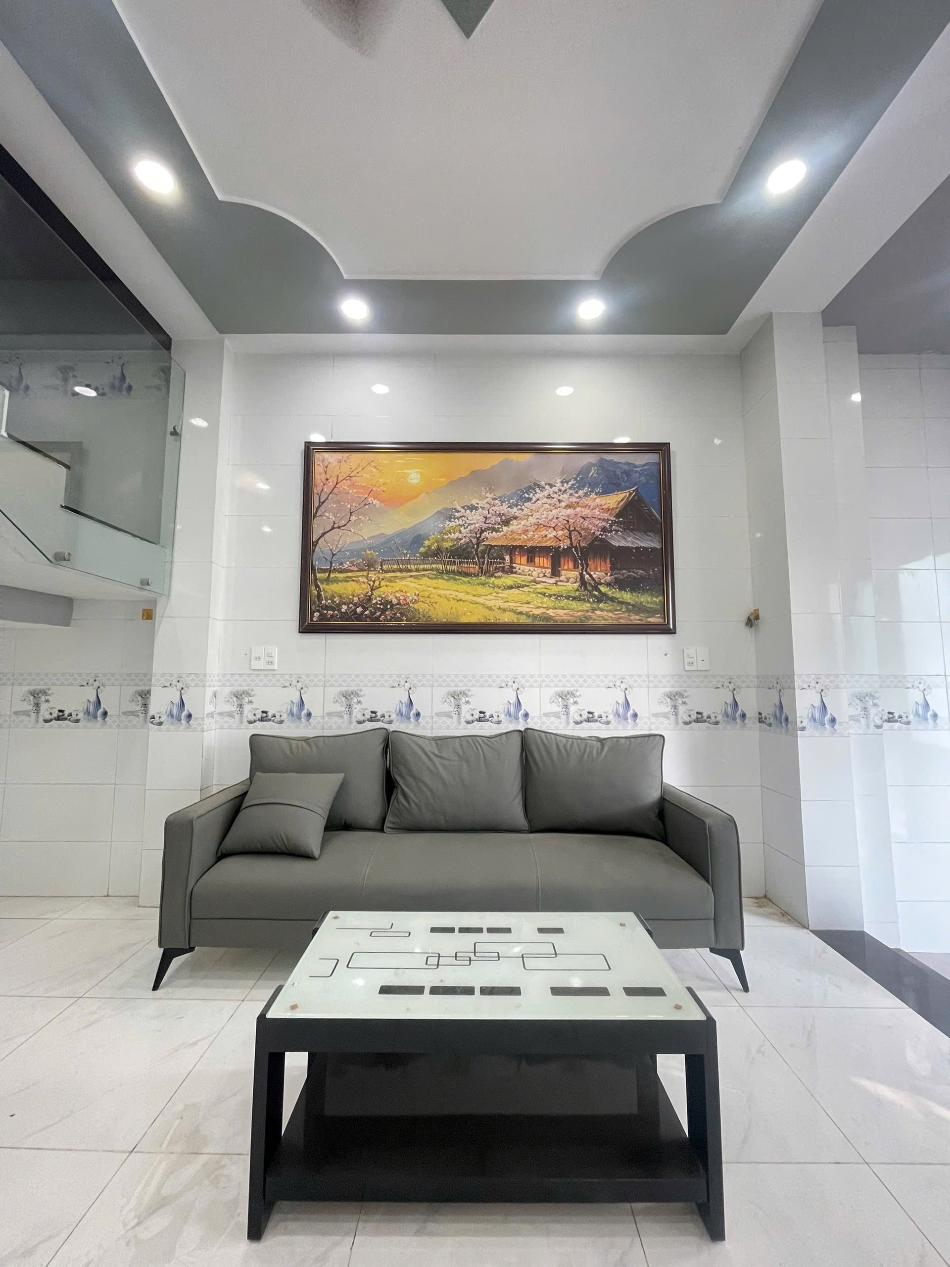 Nhà Hẻm Xe Hơi Ngay Nguyễn Duy Trinh, 54M2, 3 Tầng BTCT, 4 PN, Nhỉnh 5 Tỷ