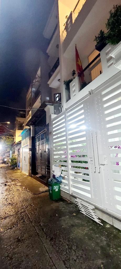Nhà riêng , ngang 6m, 110m², 5PN, Bùi Minh Trực, Quận 8 - Giá rẻ 9.2 tỷ, cơ sở pháp lý đầy đủ