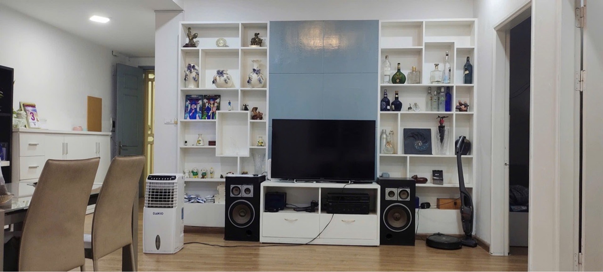Bán căn hộ chung cư - Lĩnh Nam - 75m² - Hướng Tây - Nội thất đầy đủ