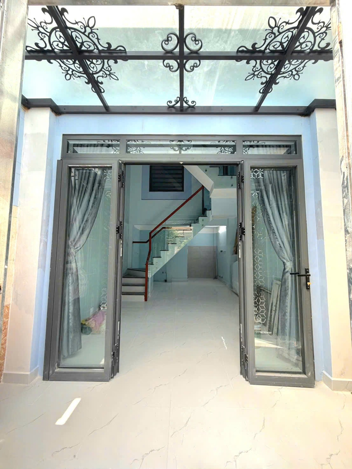 Nhà riêng 30m² giá 5.35 tỷ, mặt tiền kinh doanh Thủ Đức