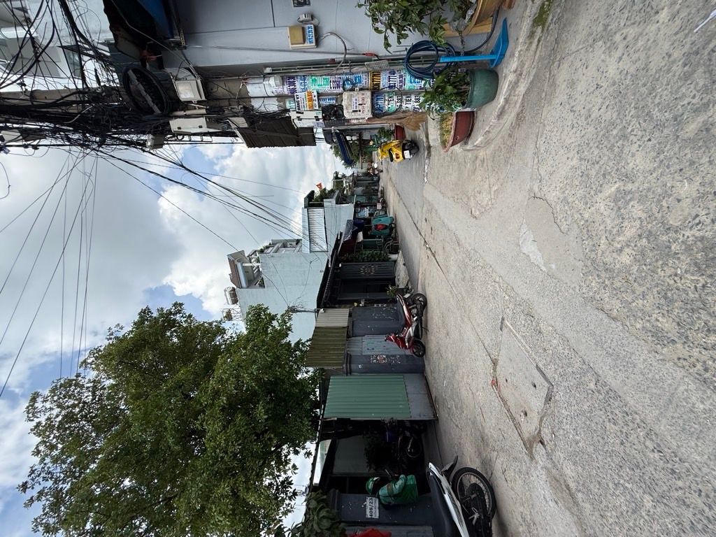 Cơ Hội Vàng Sở Hữu Nhà Biệt Thự 2 Tầng 6 Phòng Ngủ Tại Bình Tân