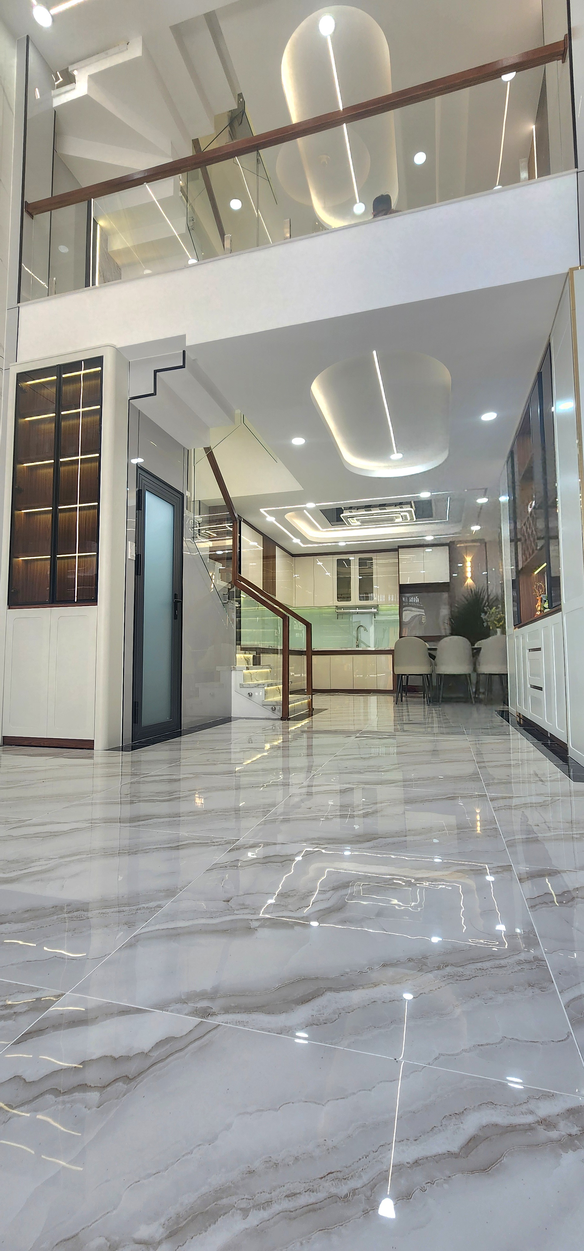 SIÊU PHẨ.M NHÀ ĐẸP HUƠ.G LỘ - KHU ĐỒNG BỘ - Ở NGAY - DTSD 250M2 - CHỈ 7x$