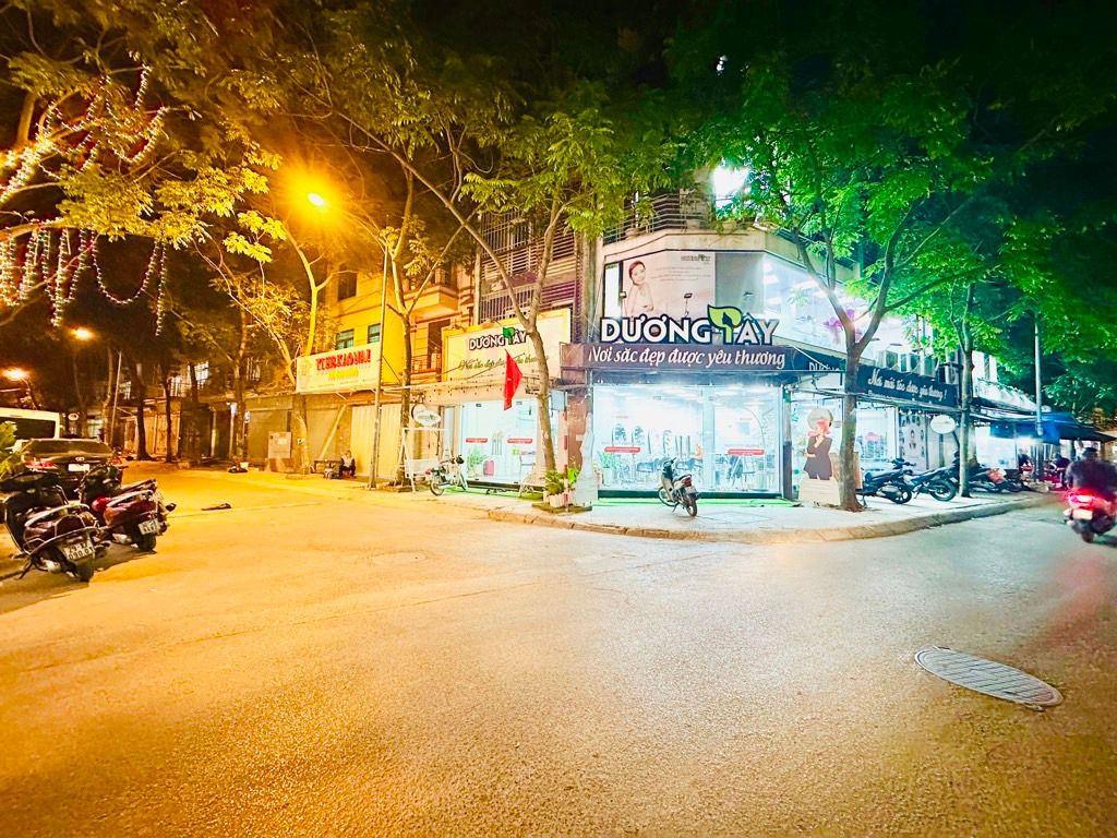 Nhà mặt phố 76m² - Xa La, Hà Nội - 19.9 tỷ (giá thương lượng)