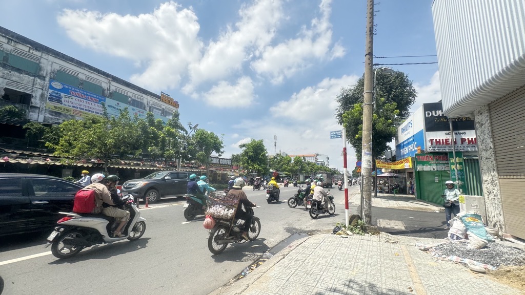 Bán nhà mặt tiền Quang Trung Gò Vấp 396m2 công nhận 210m2, 2 tầng, căn góc 2 mặt thoáng giá 58 tỷ.
