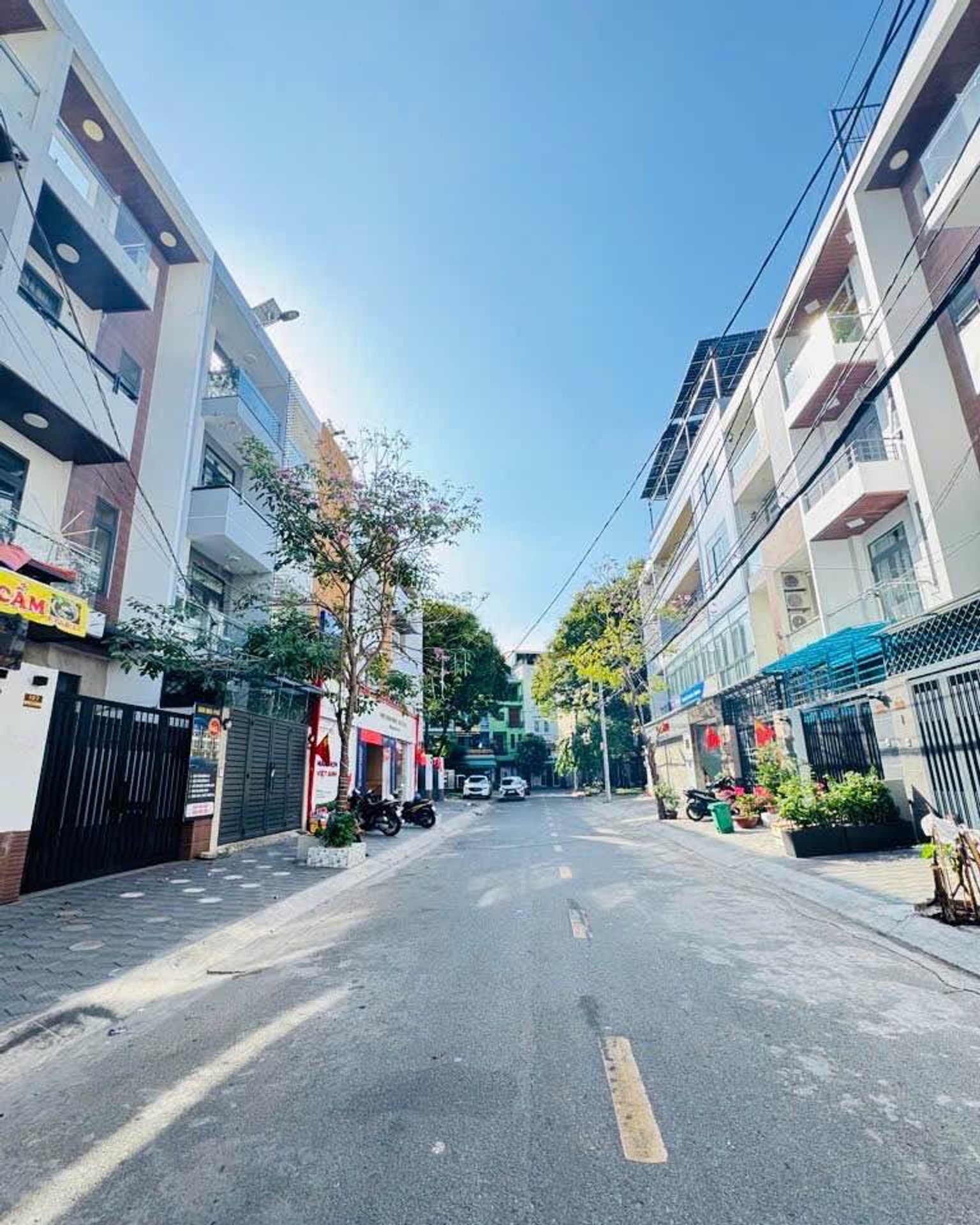 Nhà mặt tiền khu Tên Lửa, Quận Bình Tân, 80m2, 4 tầng. Giá 10,8 tỷ