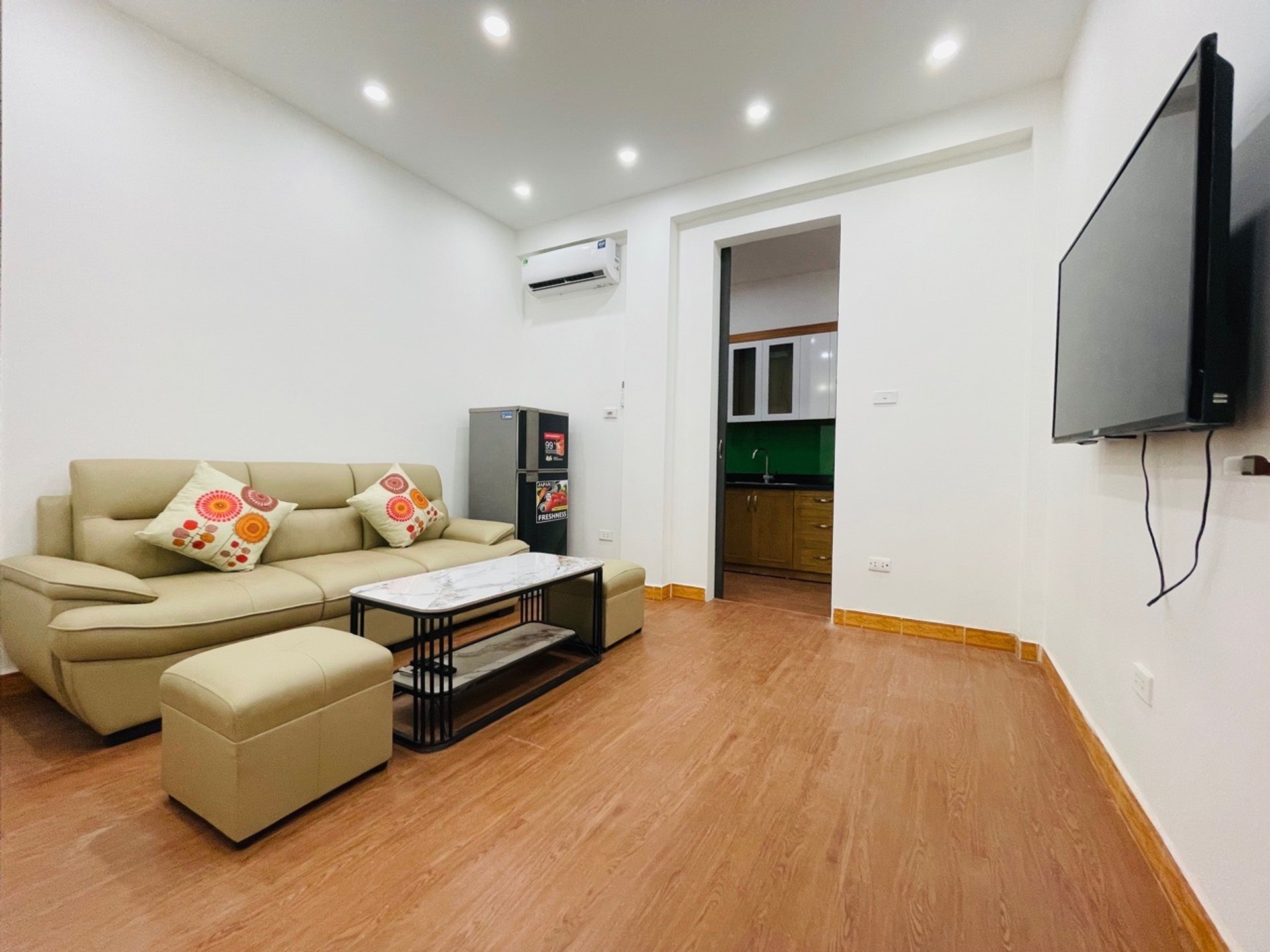 Cơ Hội Vàng: Nhà Lô Góc Đáng Sở Hữu Tại Phạm Văn Đồng - Chỉ 3.86 Tỷ!