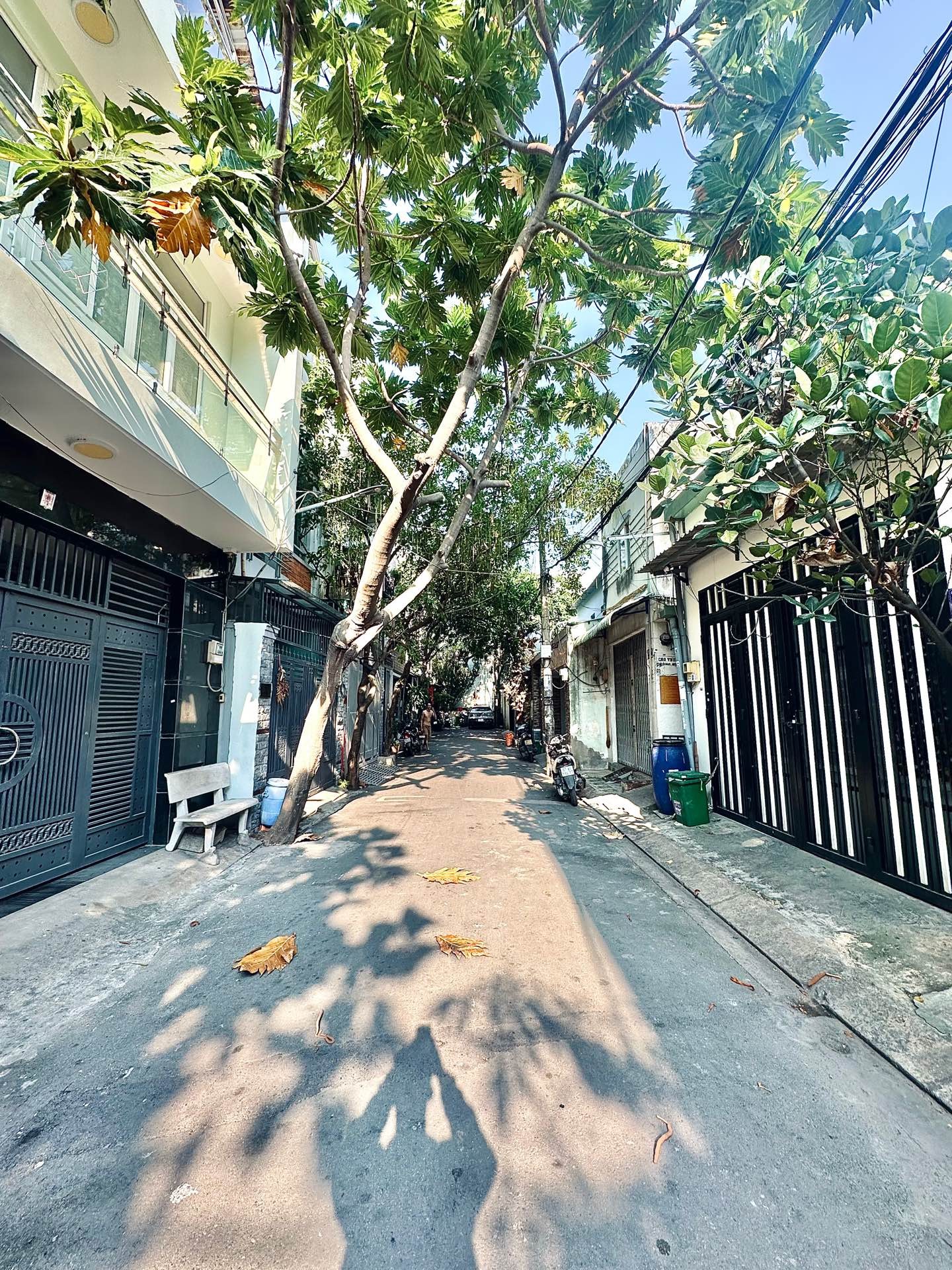 BÁN NHÀ XƯỞNG SÁT HƯƠN.G LỘ 2 - COOPMAR.T - ( 7.5X17M ) CHỈ 9$ NHỎ