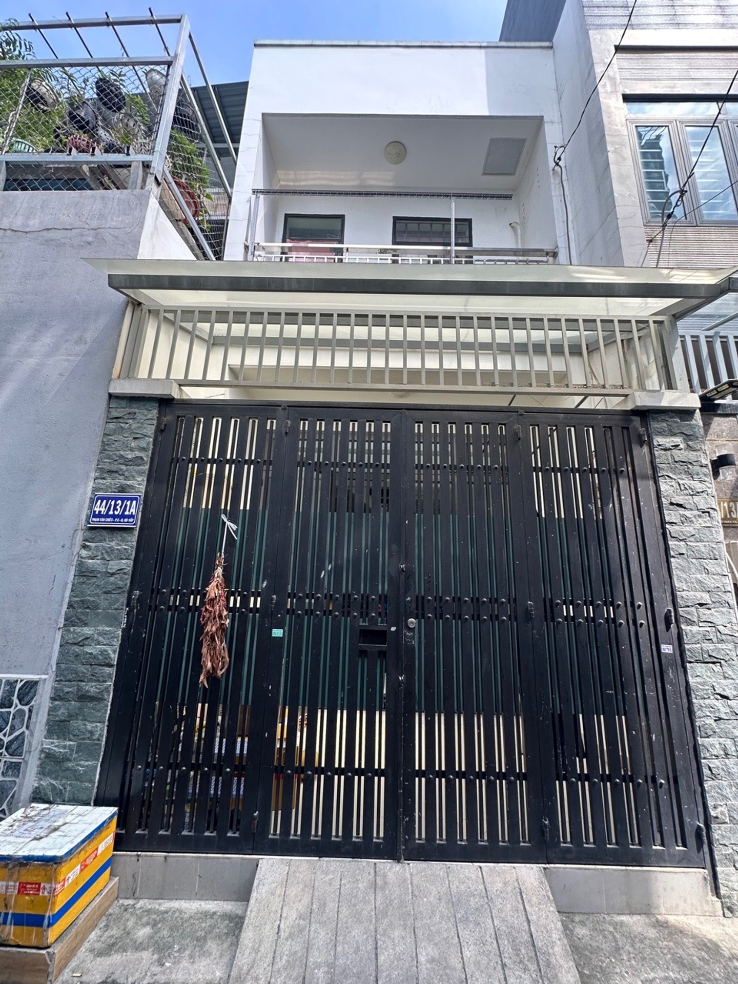 Nhà đẹp Phạm Văn Chiêu - Giá hời, ô tô vào nhà