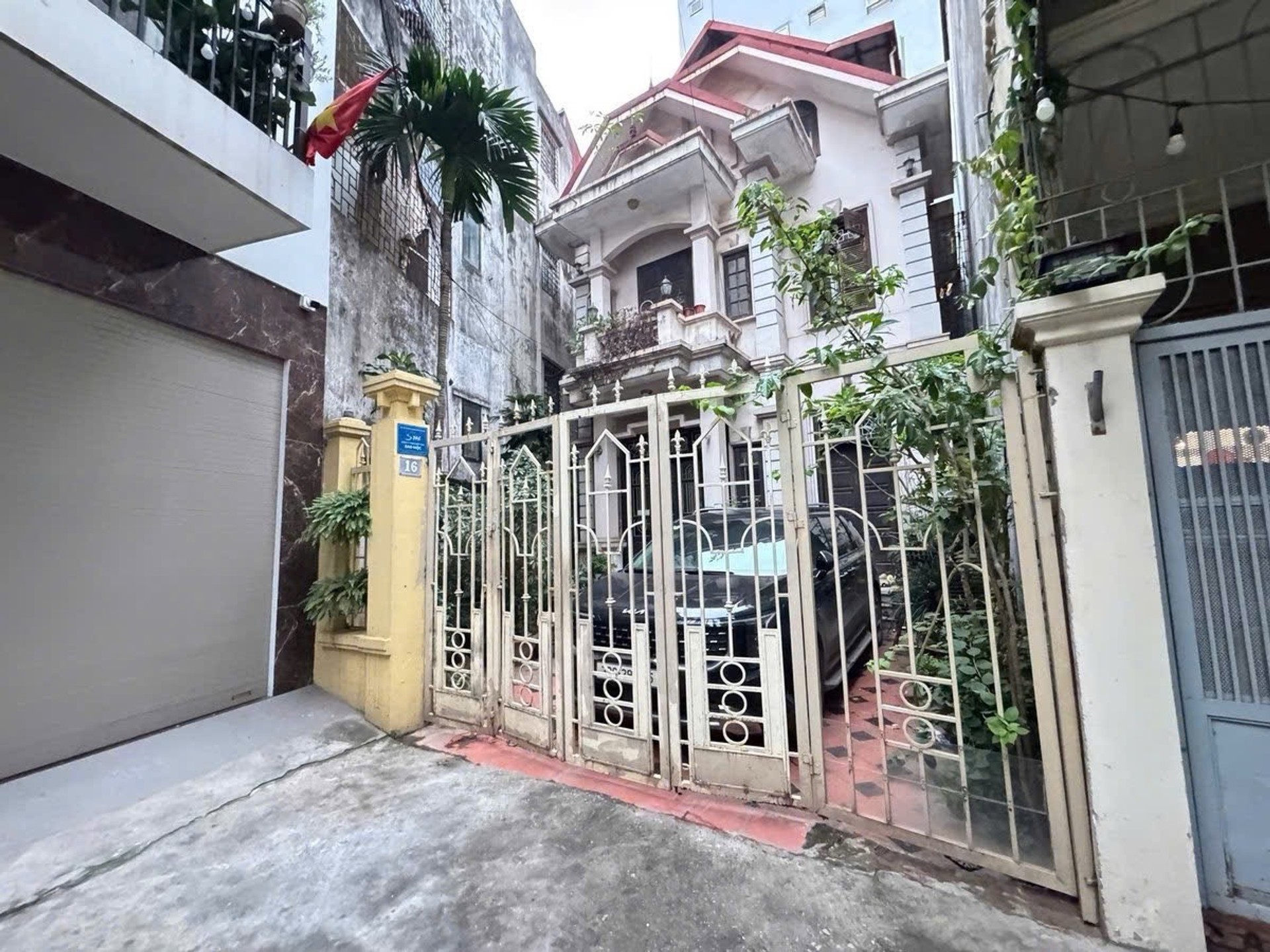 Ô tô vào nhà - 119m² - Hai Bà Trưng, Hà Nội - 35.2 tỷ