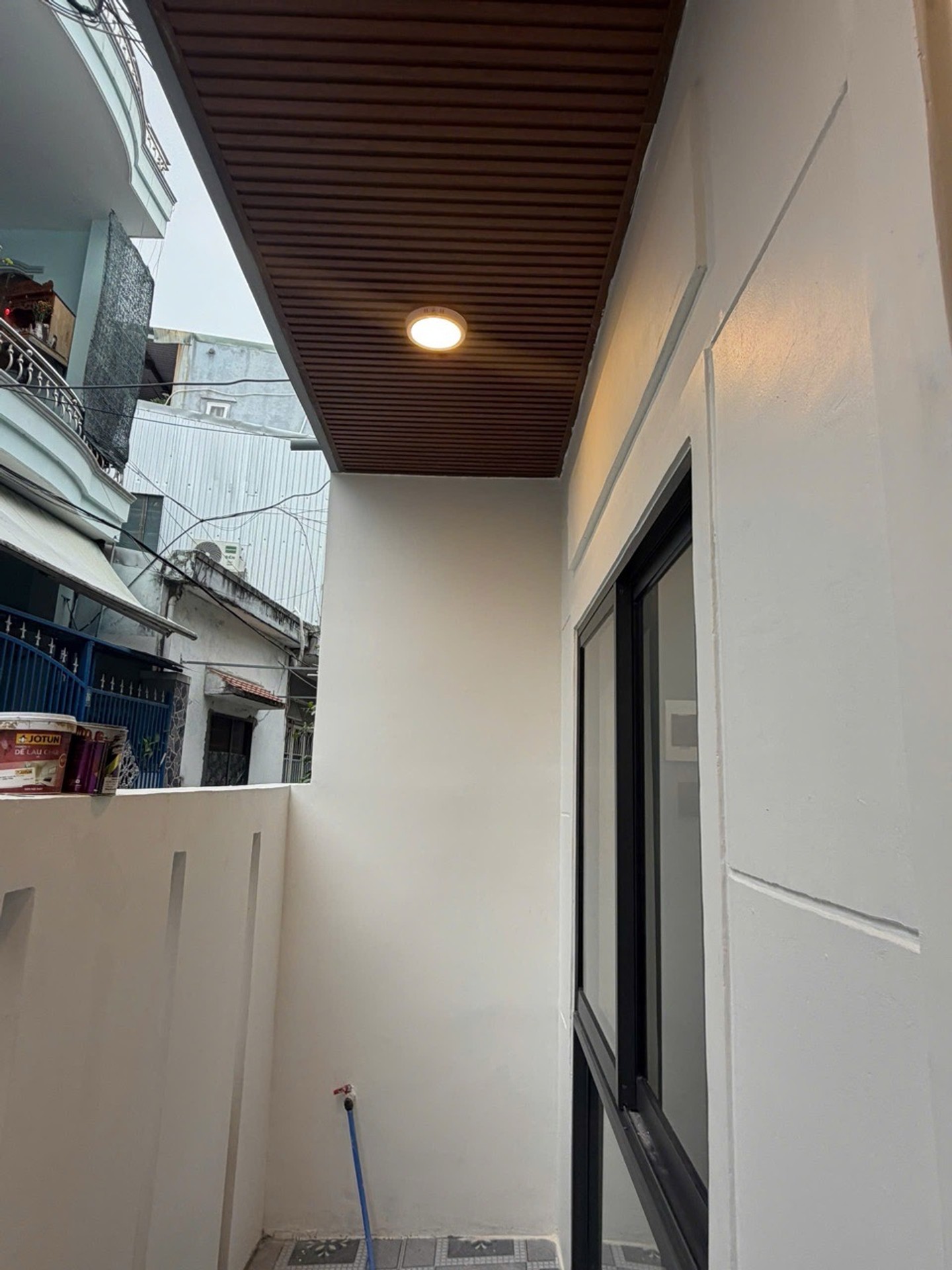 Nhà Cù Chính Lan - Sống Sang Chảnh Chỉ 4.35 Tỷ! 🏡✨
