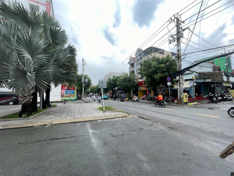Nhà mặt phố 2631m² Nguyễn Văn Quá,Đi6ng Hưng Thuận Q12, giá chỉ 265 tỷ