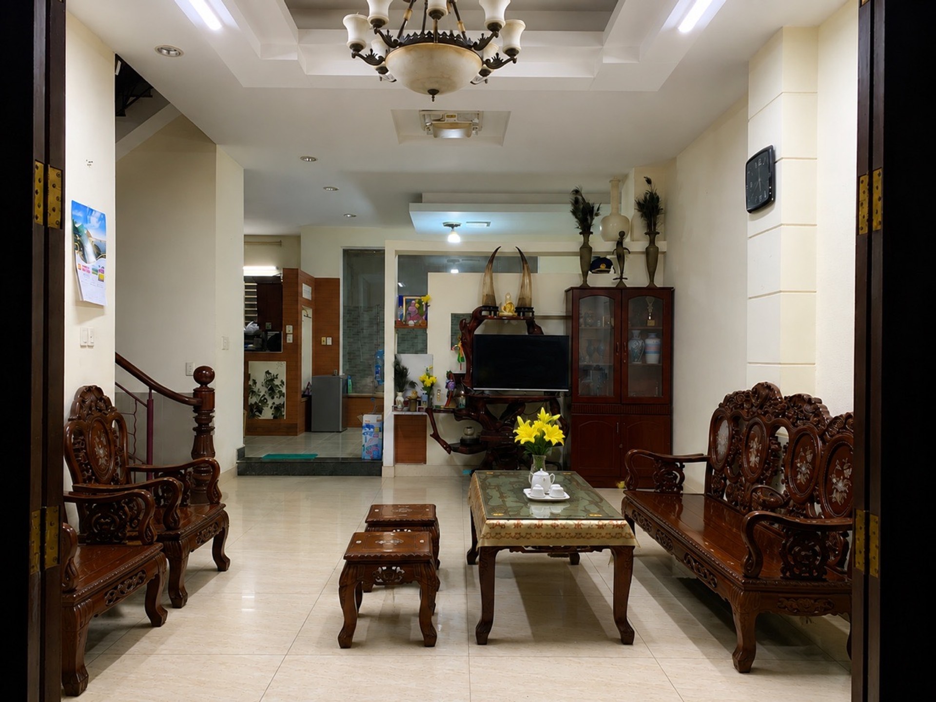Biệt thự 4 tầng sang trọng, mặt tiền 8m, gần siêu thị Giga Mall, Thủ Đức