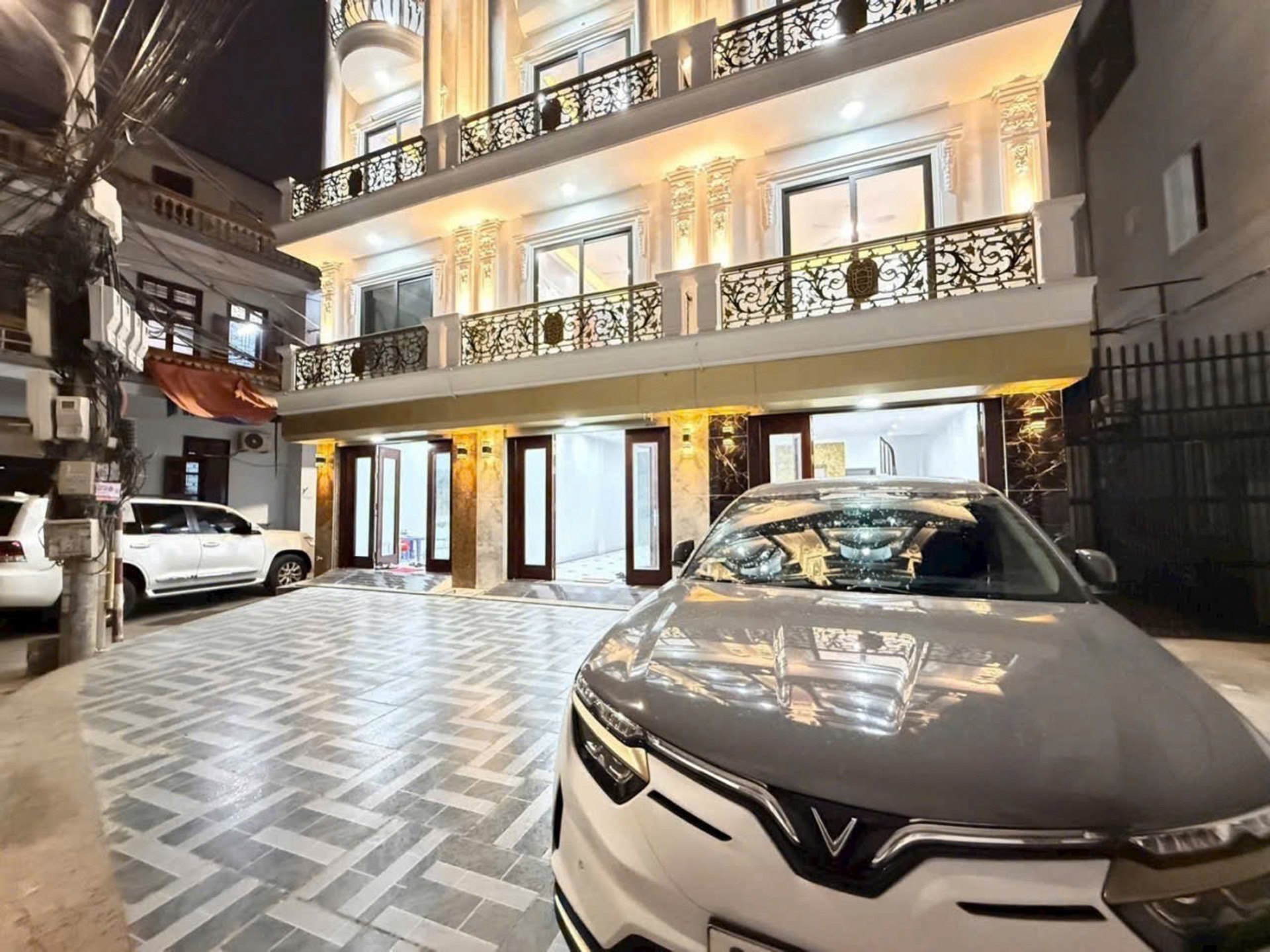BÁN NHÀ TƯ ĐÌNH, LONG BIÊN 38.3m2- 6 Tầng THANG MÁY - NGÕ THÔNG, Ô TÔ TRÁNH ĐỖ - 13 Tỷ