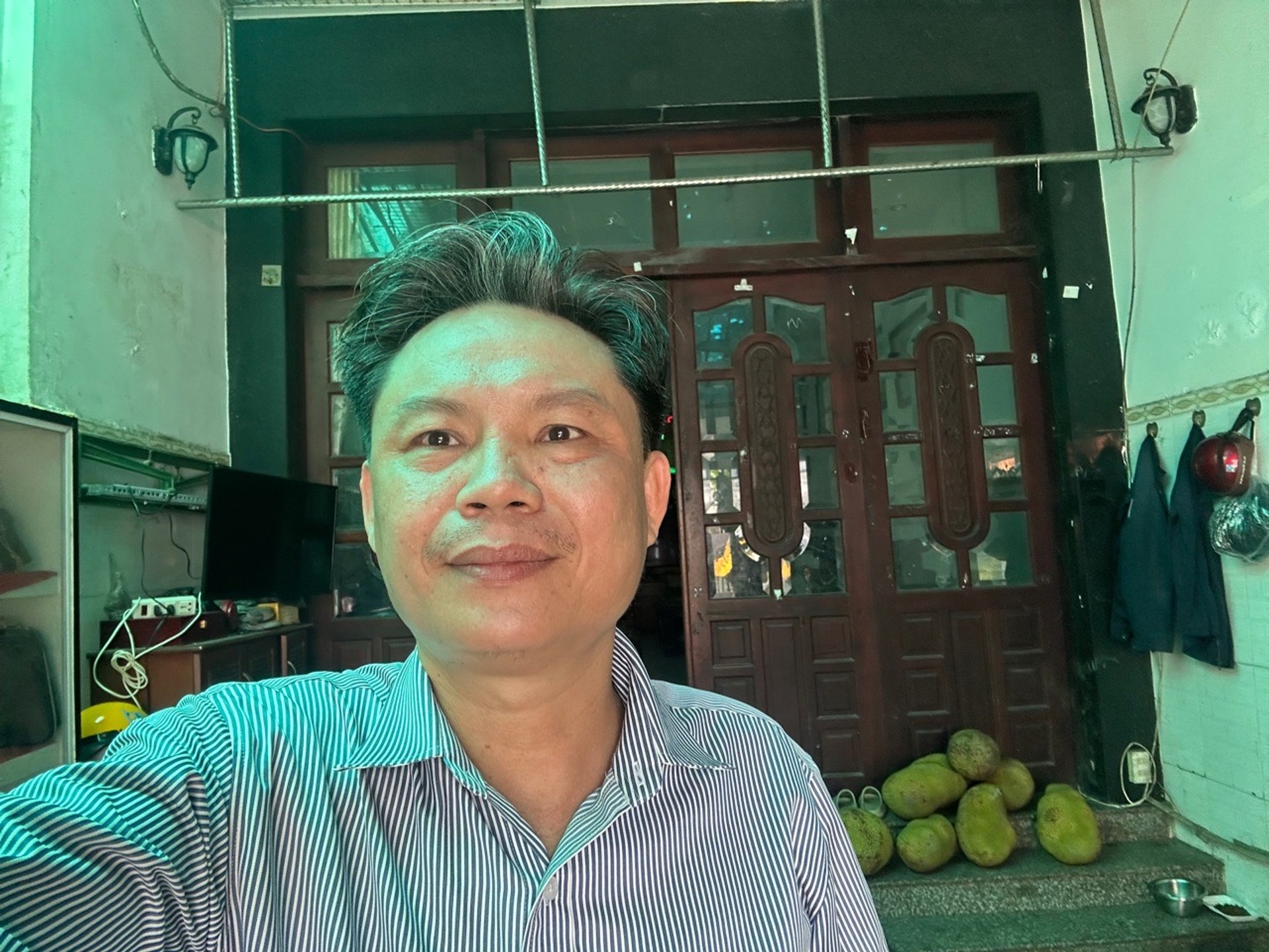 Sang Trọng Nhà Mặt Phố - Cơ Hội Vàng Tại Tân Phú!