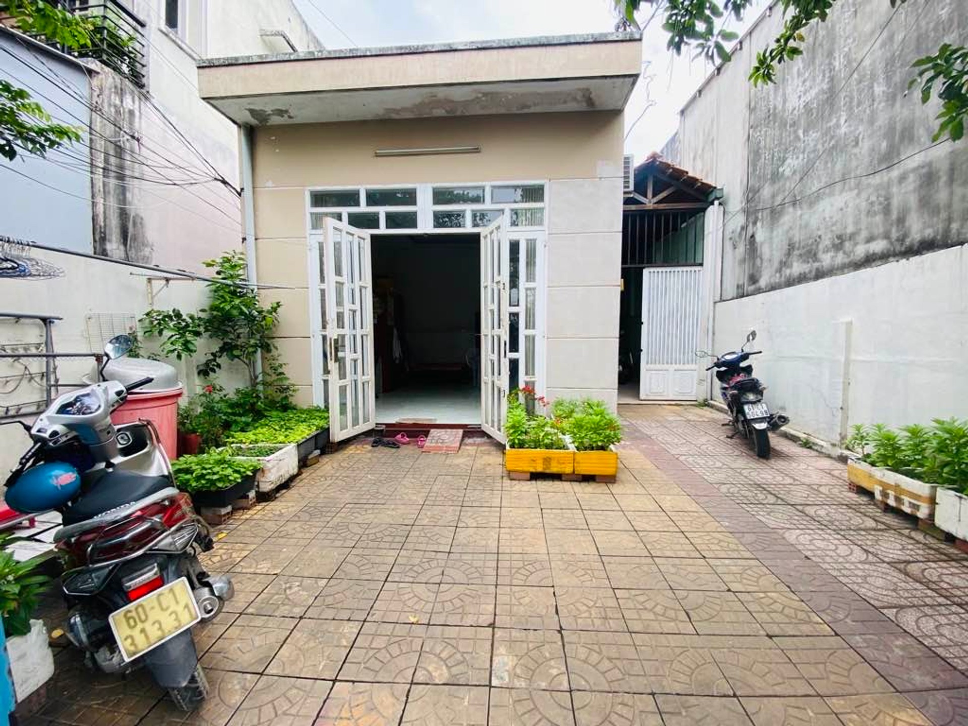 Nhà mặt phố lô góc 155m² Hiệp Bình, Thủ Đức - Giá 9.5 tỷ