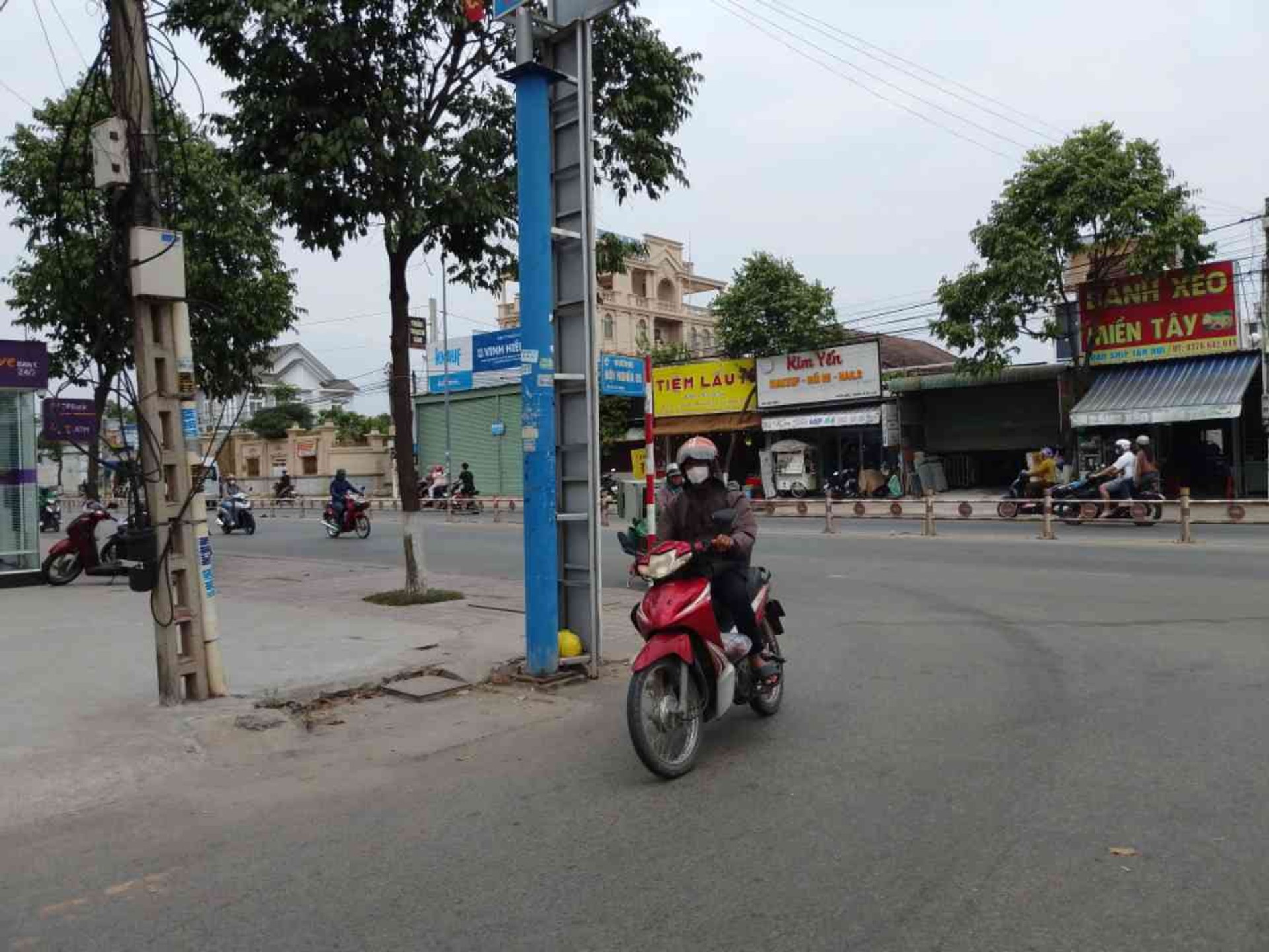 Bán nhà nghỉ 1 tầng mặt tiền 30m - 1990m² - Tân Uyên, Thủ Đức - 20.5 tỷ
