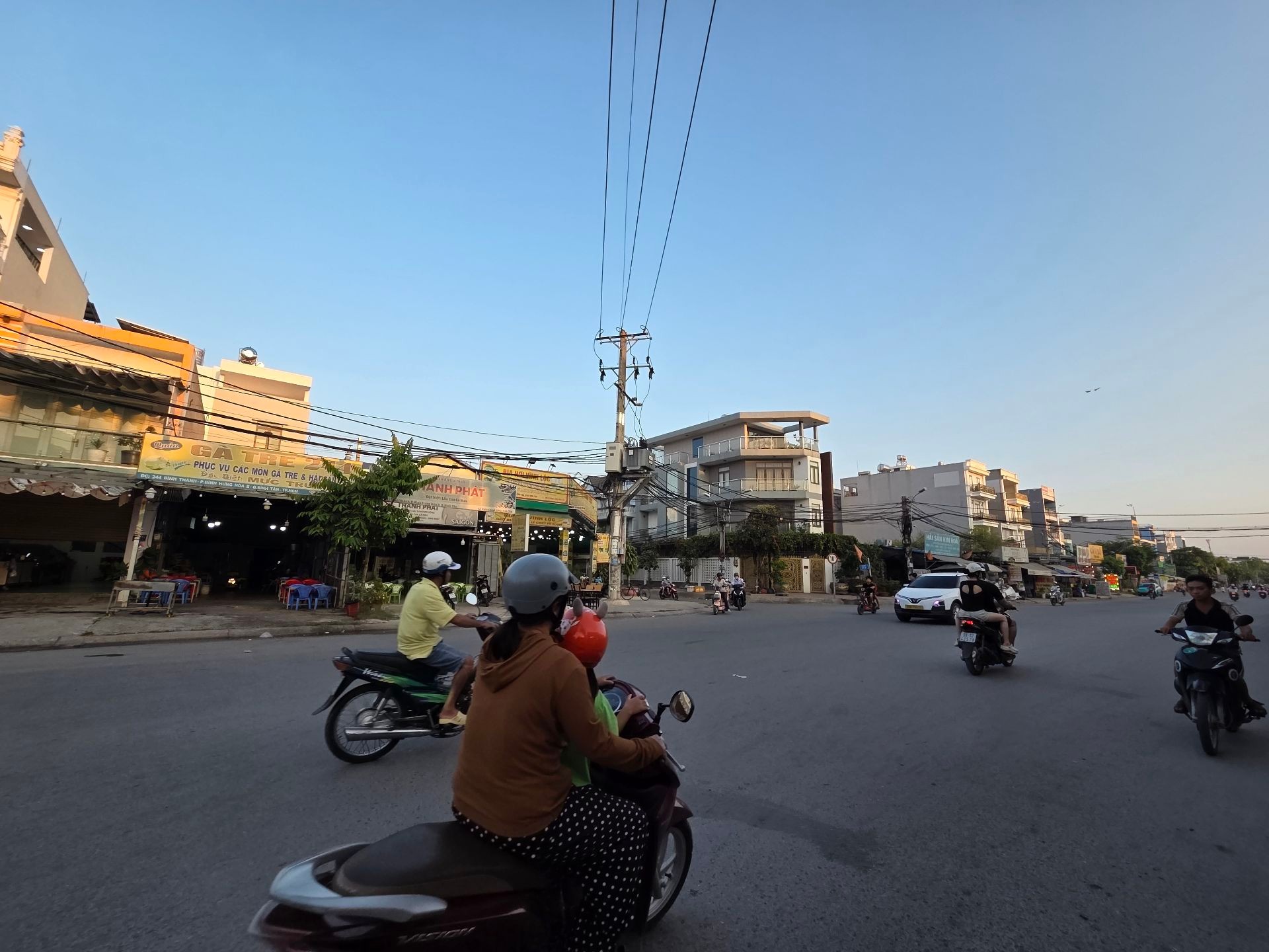 Cơ Hội Vàng: Nhà Mặt Phố Đẹp Nhất Bình Thành Chỉ Chỉ 8.2 Tỷ