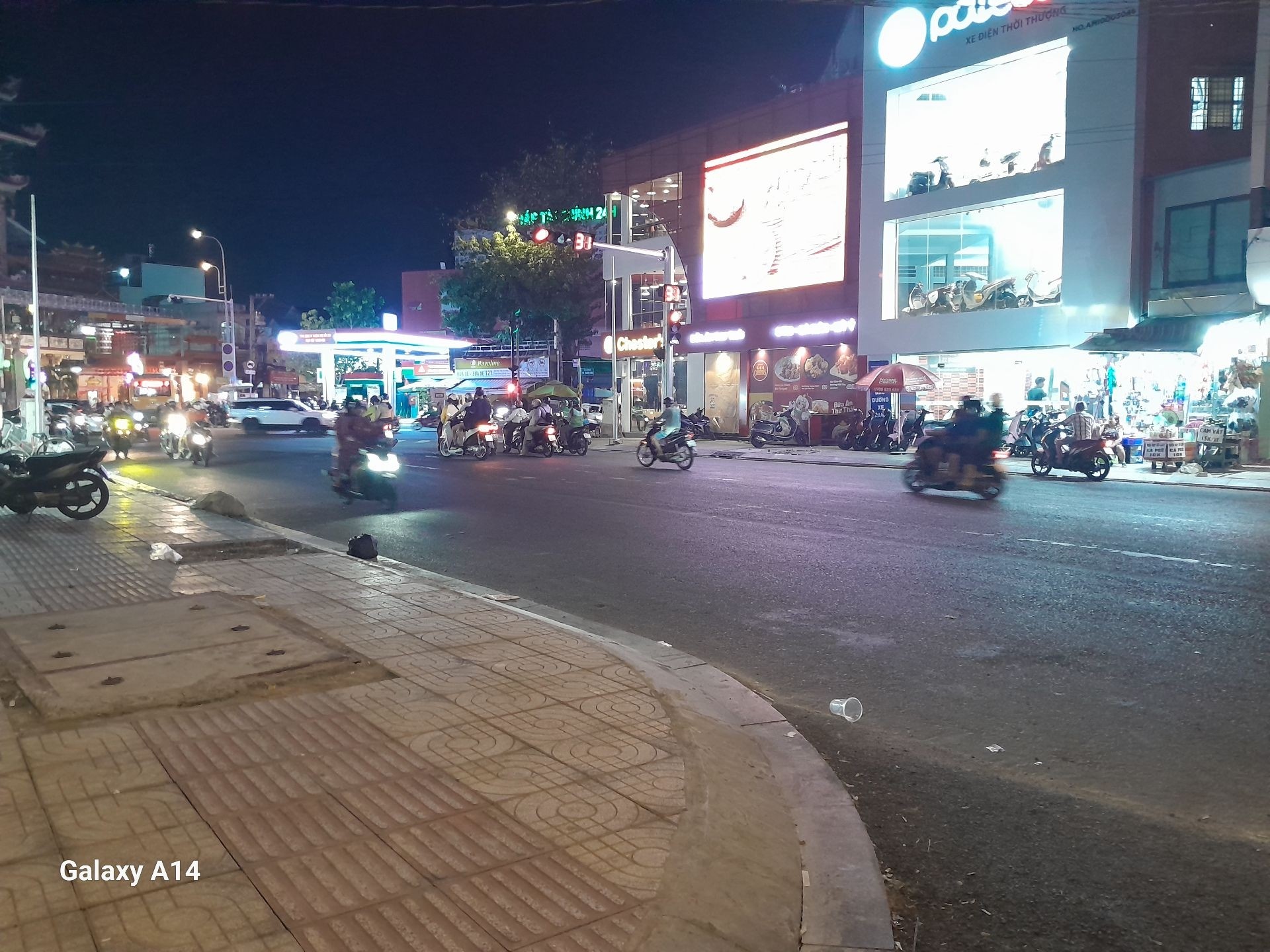 Cơ hội vàng sở hữu nhà mặt phố Bình Thạnh, thu nhập 35 triệu mỗi tháng