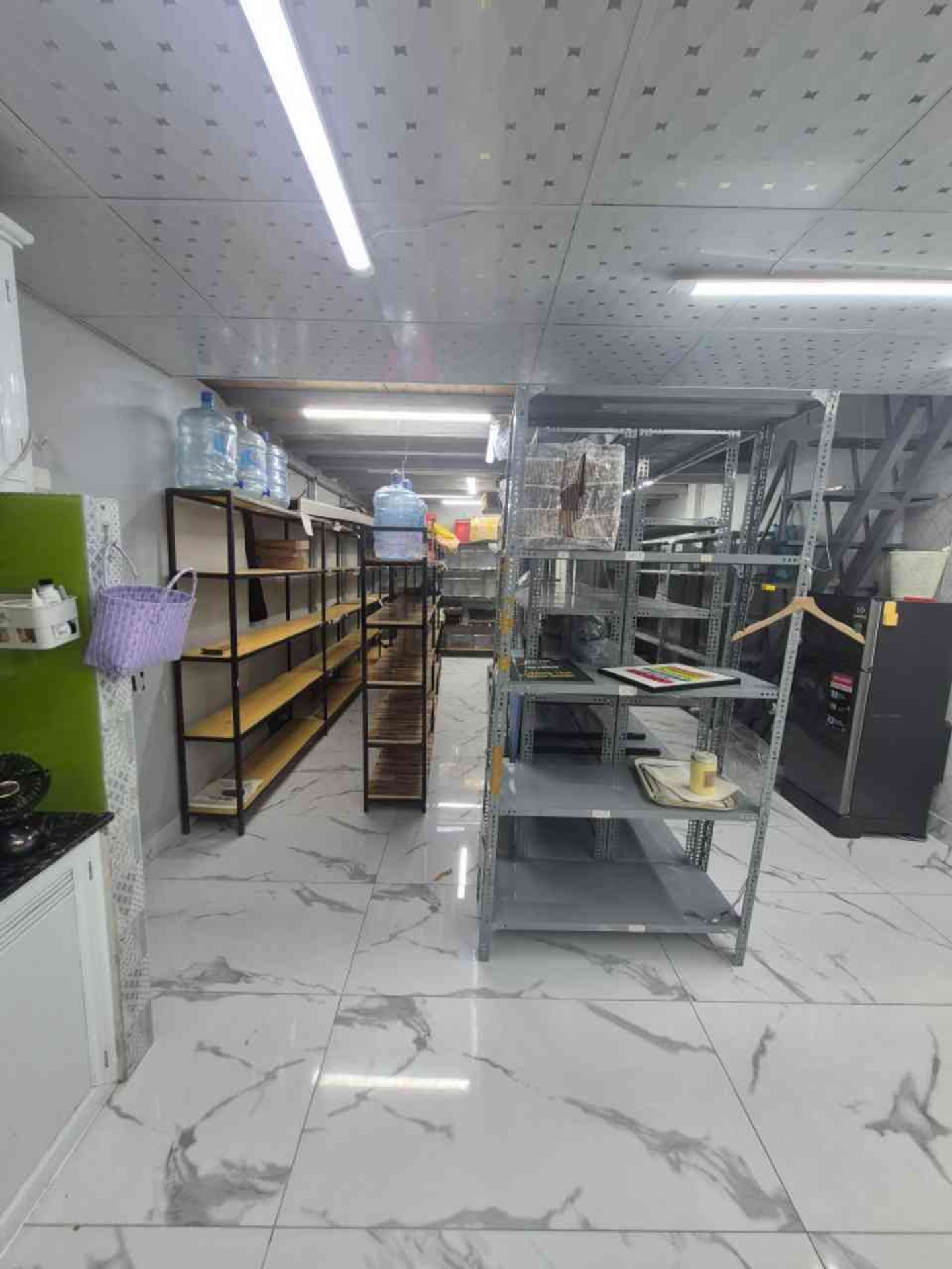 Bán nhà mặt phố Tân Xuân Hóc Môn diện tích 30m², mặt tiền 4m, kinh doanh thuận lợi