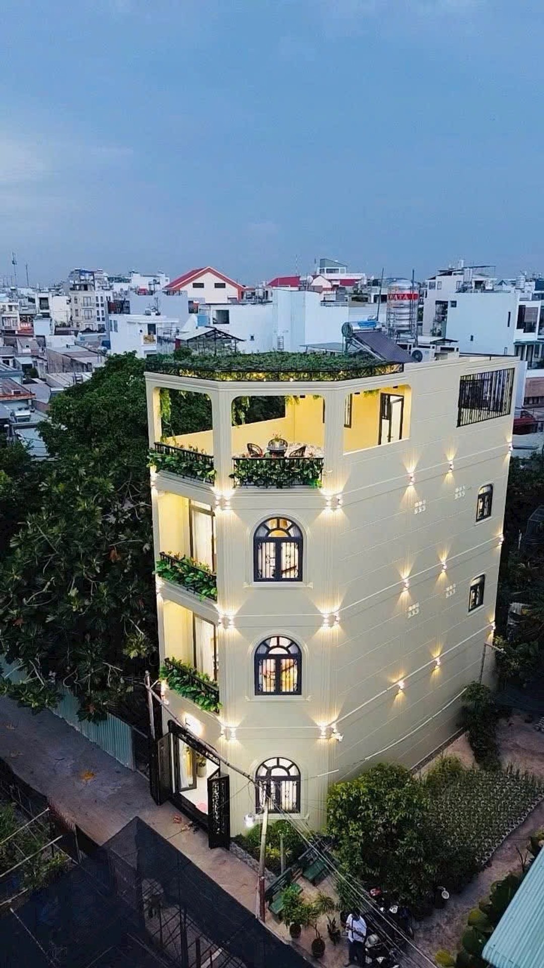 Mặt Tiền 5M, 65m2, 4 Tầng, Phan Huy Ích, Gân Emart chỉ 7. x Tỷ