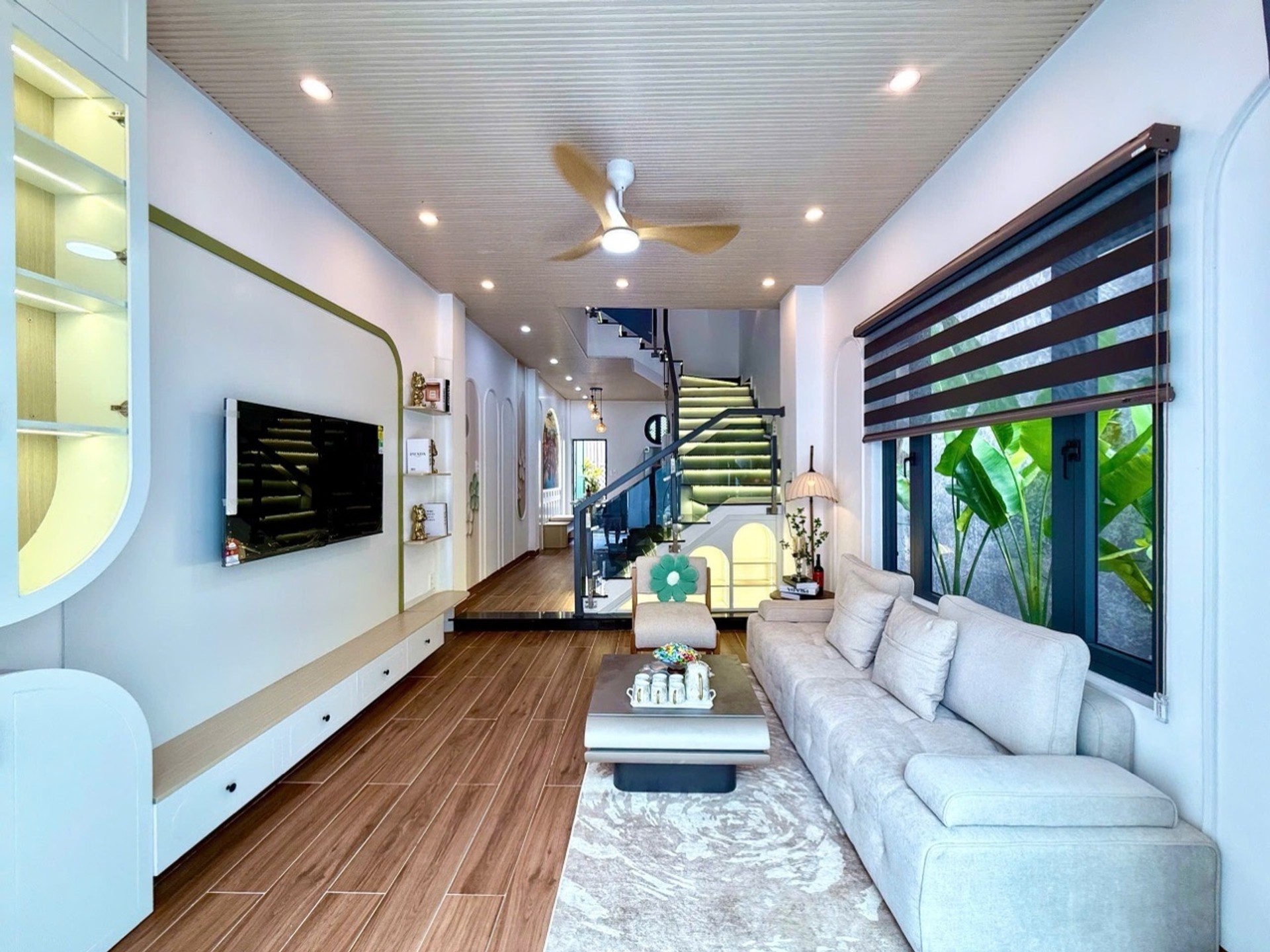 Bán nhà 3 tầng đường Lâm Hoành, gần bãi biển Phước Mỹ