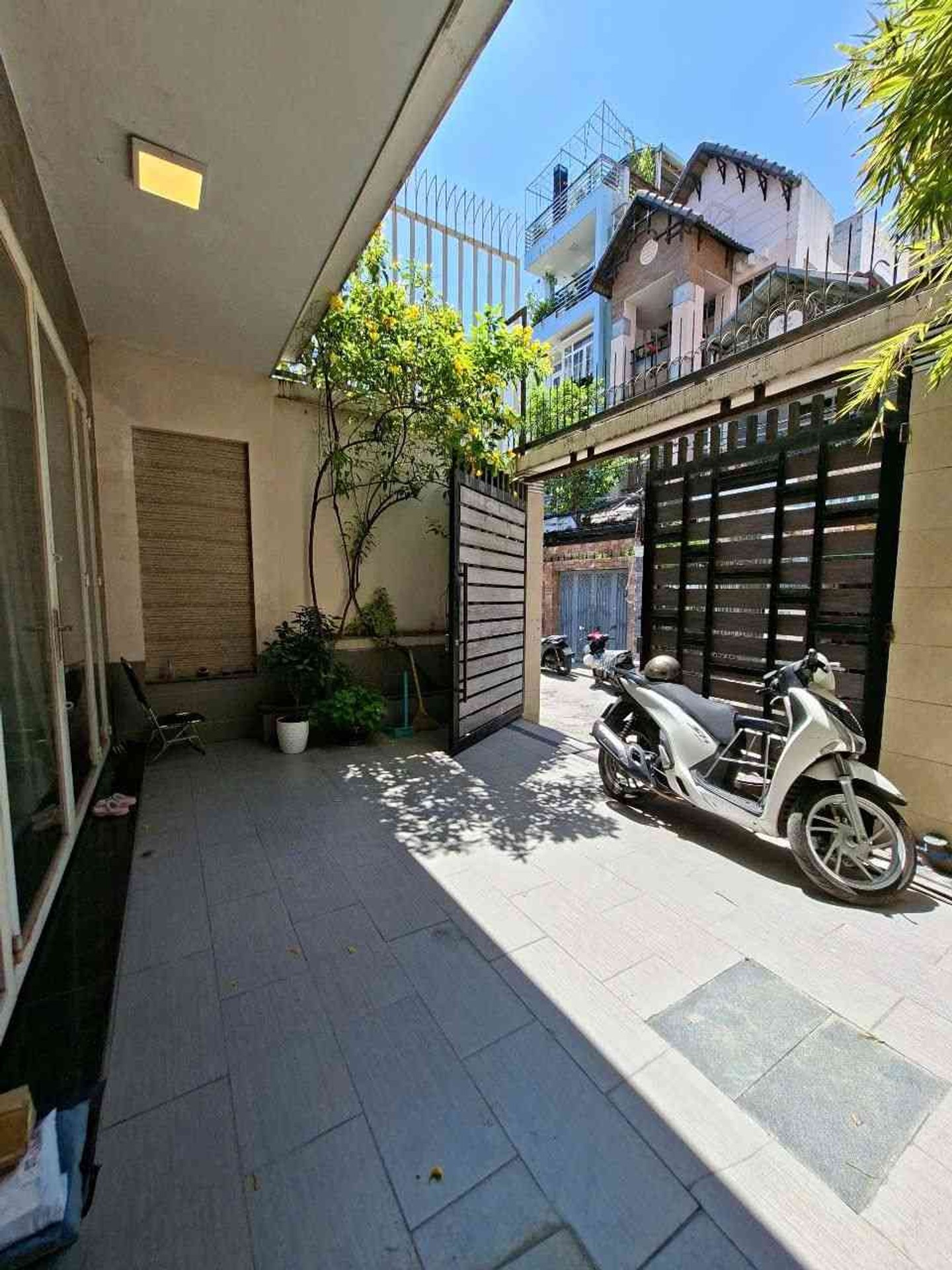 Bán Nhà Riêng Bình Thạnh - Đầu Tư Sinh Lời Tốt - 169m2 4 tầng - nhỉnh 21 tỷ TL