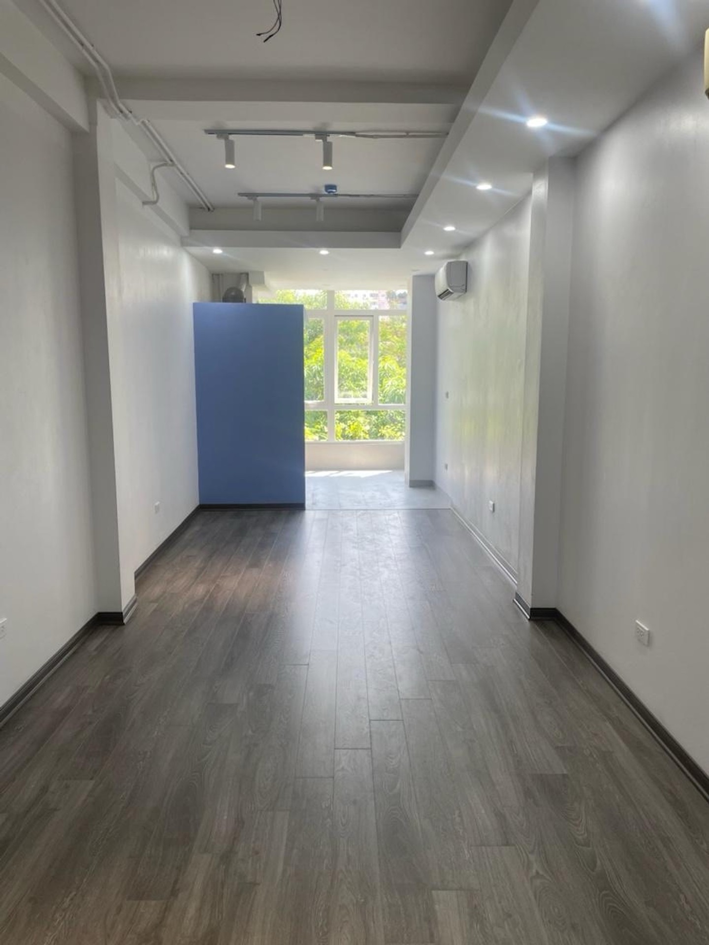 Bán nhà mặt phố Thái Hà 7 tầng giá 58 tỷ, KD sầm uất